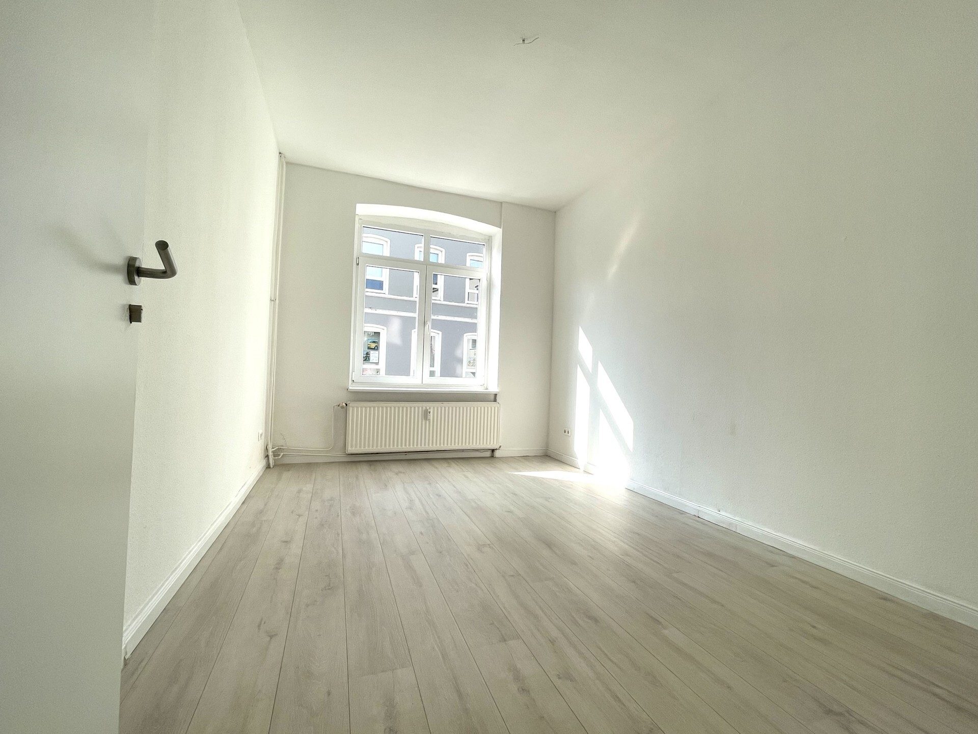 Immobilienangebot - Flensburg / Neustadt - Alle - EG-Wohnung mit 3 Zimmern in Flensburg! Zentrale Lage & durchdachter Grundriss!
