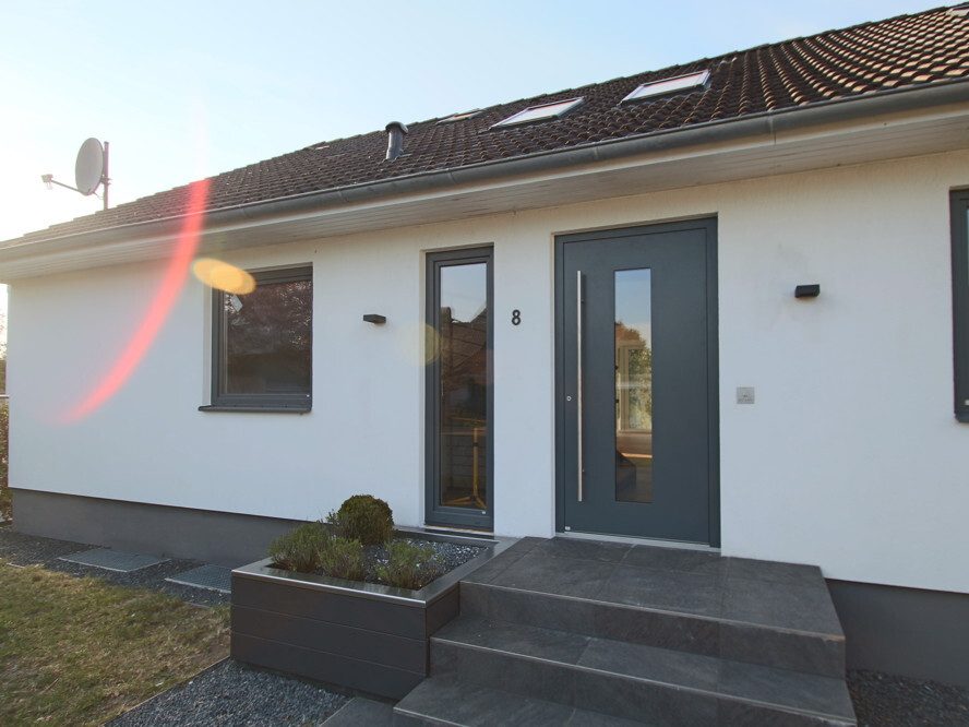 Immobilienangebot - Glücksburg (Ostsee) - Alle - Glücksburg -
Großzügiges, komplett modernisiertes EFH mit tollem Grdstk., Sackgassenendlage!
