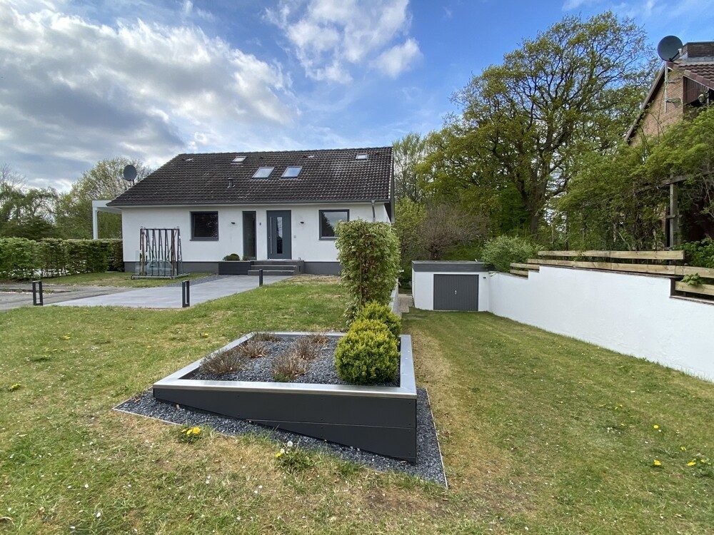 Immobilienangebot - Glücksburg (Ostsee) - Alle - Glücksburg -
Großzügiges, komplett modernisiertes EFH mit tollem Grdstk., Sackgassenendlage!