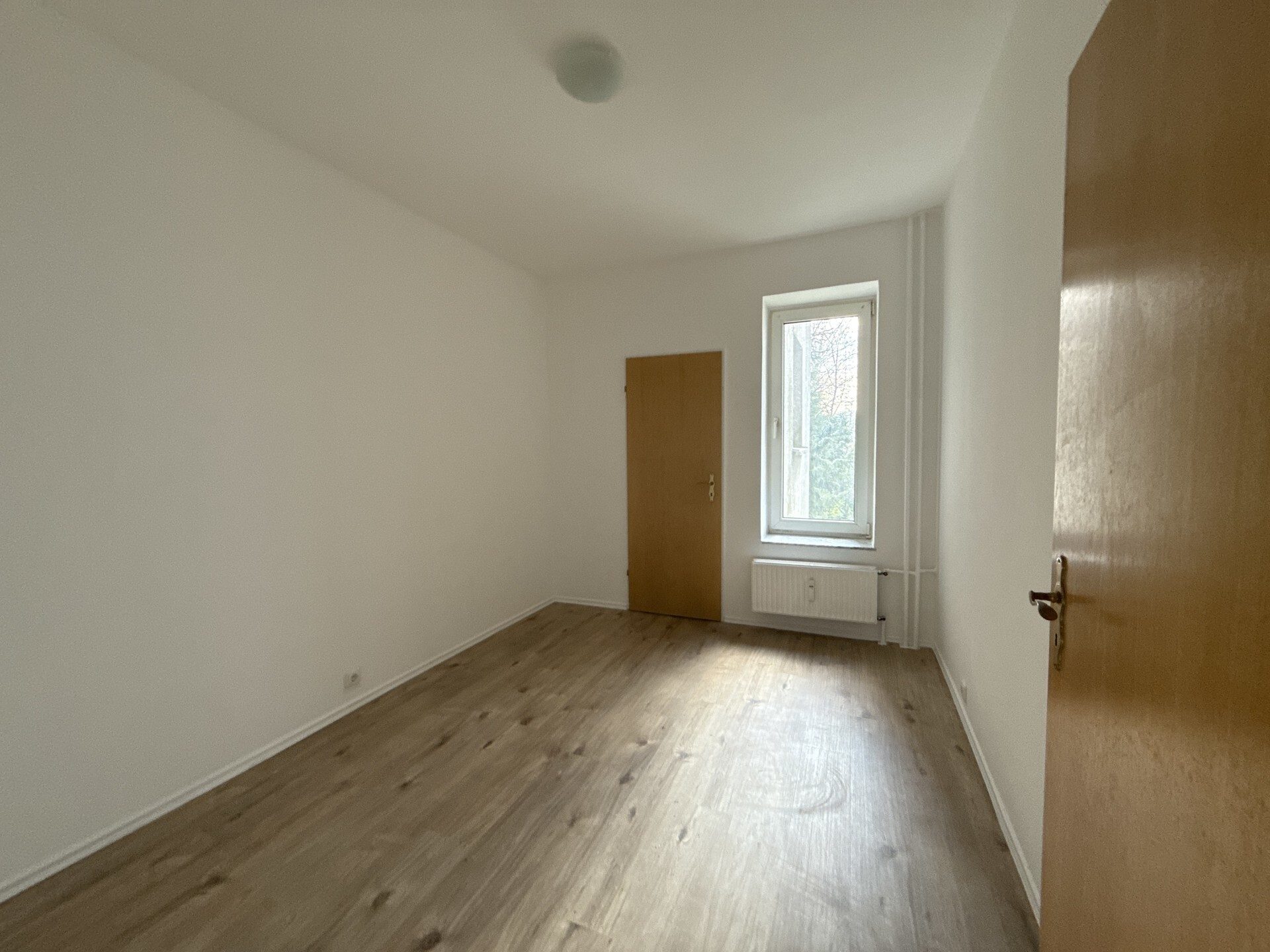 Immobilienangebot - Flensburg - Alle - Zentral in Flensburg: Helle Erdgeschosswohnung mit 3 Zimmern und praktischem Grundriss!
