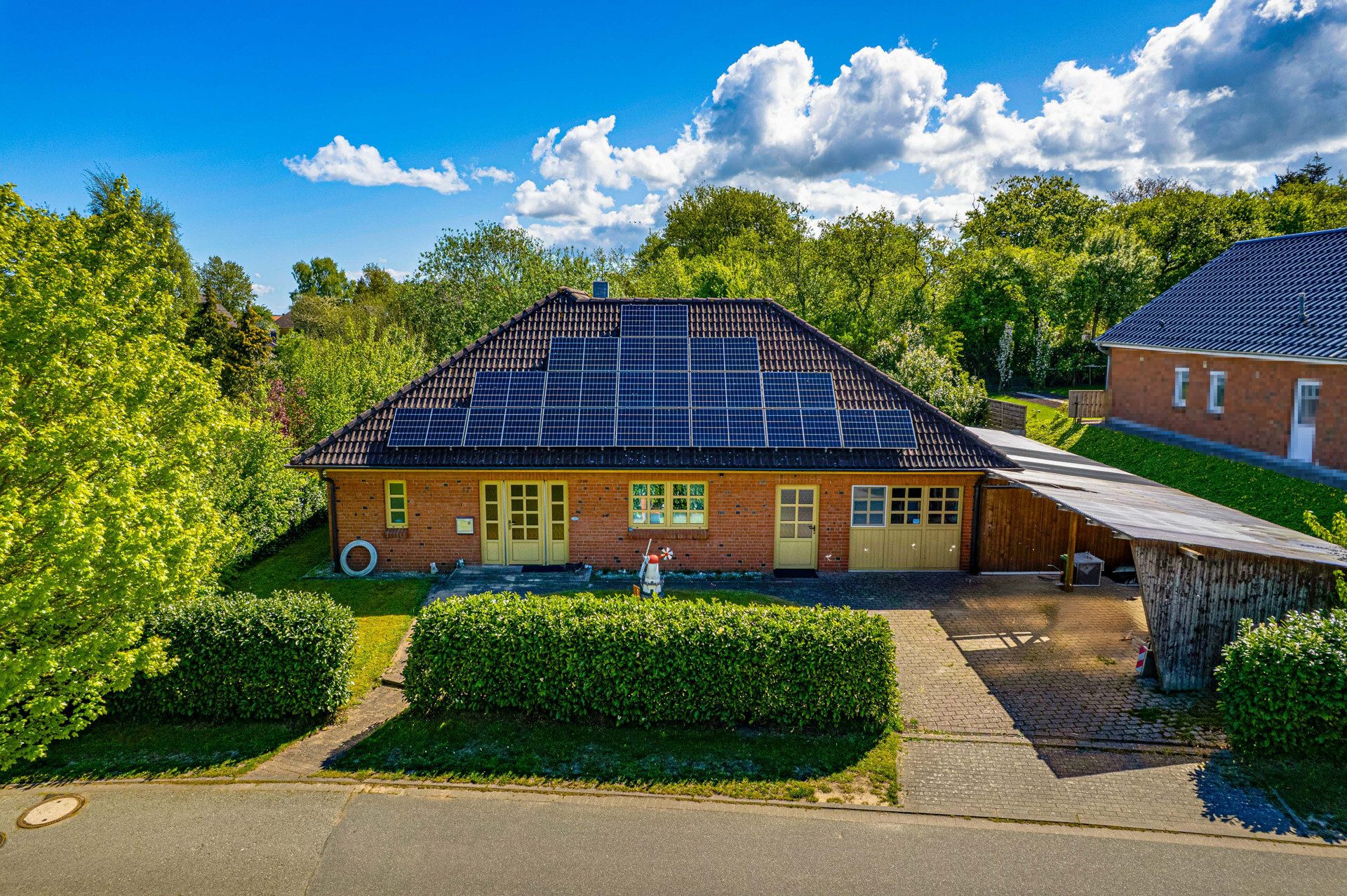 Immobilienangebot - Steinbergkirche - Alle - Steinbergkirche: Bungalow auf einem sonnigen Grundstück in ruhiger Lage und Gestaltungspotenzial!