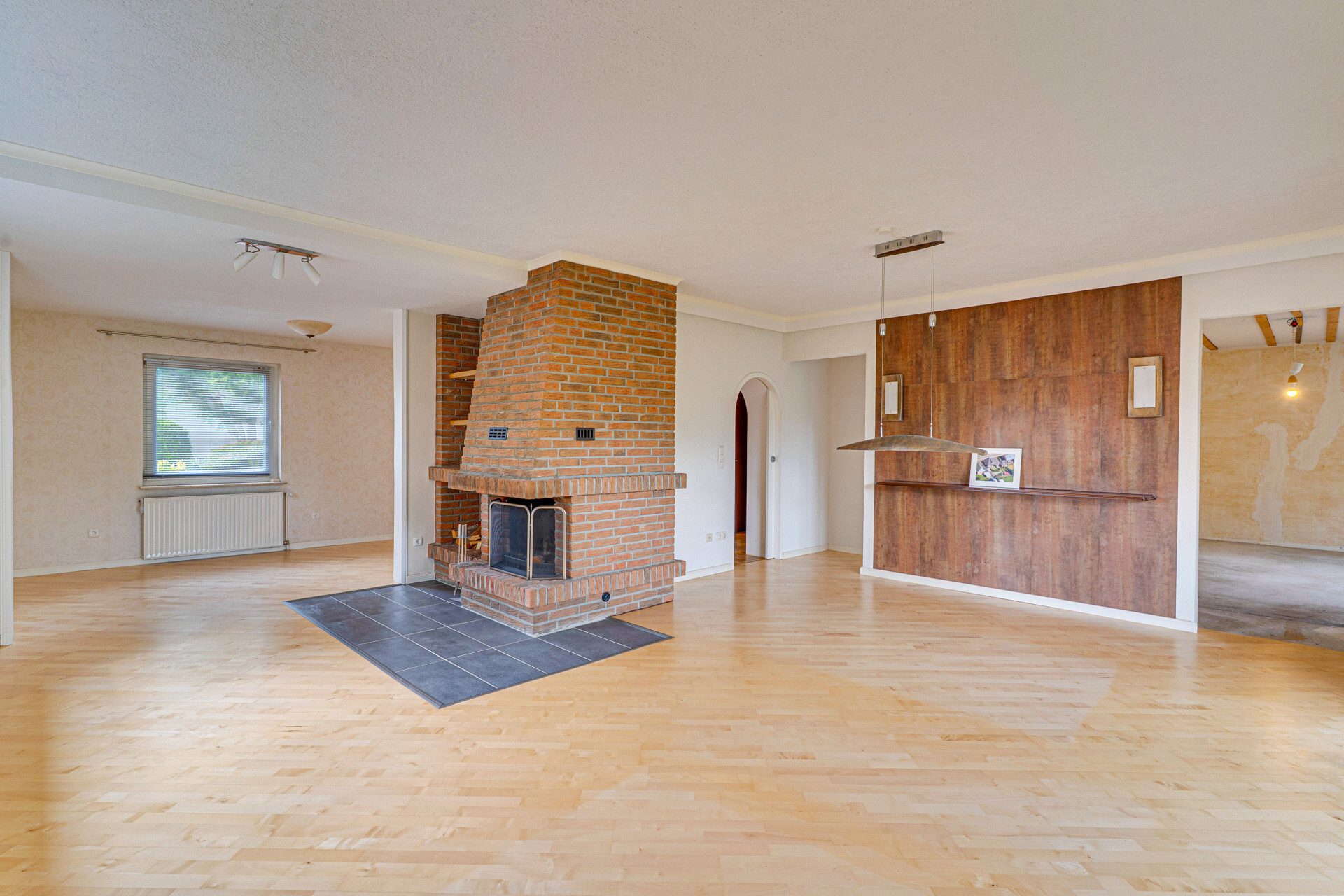 Immobilienangebot - Jübek - Alle - Viel Raum für Ihre Ideen: Entkerntes EFH mit 148 m² Wfl. auf 730 m² Grdstk. in Jübek!