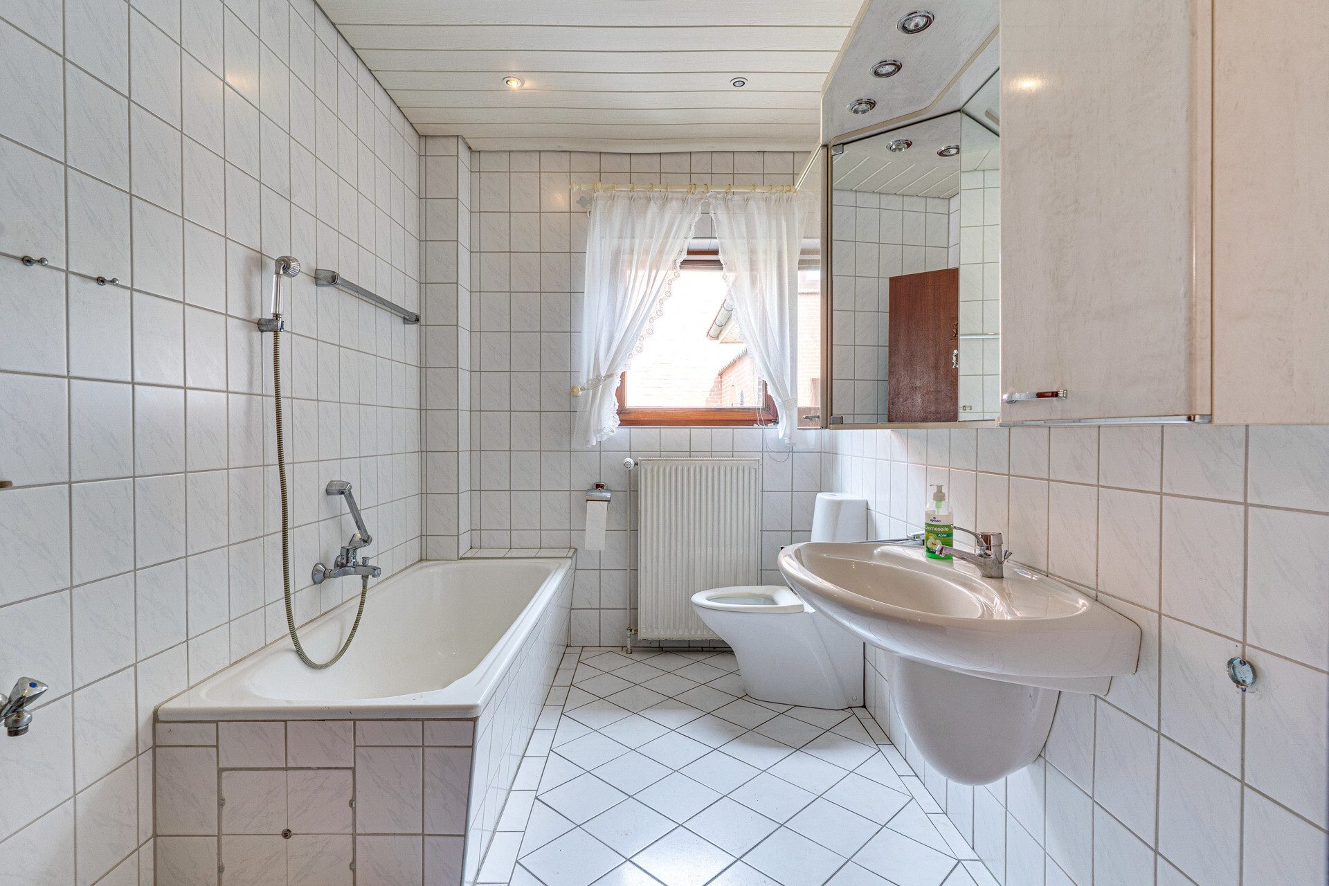 Immobilienangebot - Jübek - Alle - Viel Raum für Ihre Ideen: Entkerntes EFH mit 148 m² Wfl. auf 730 m² Grdstk. in Jübek!