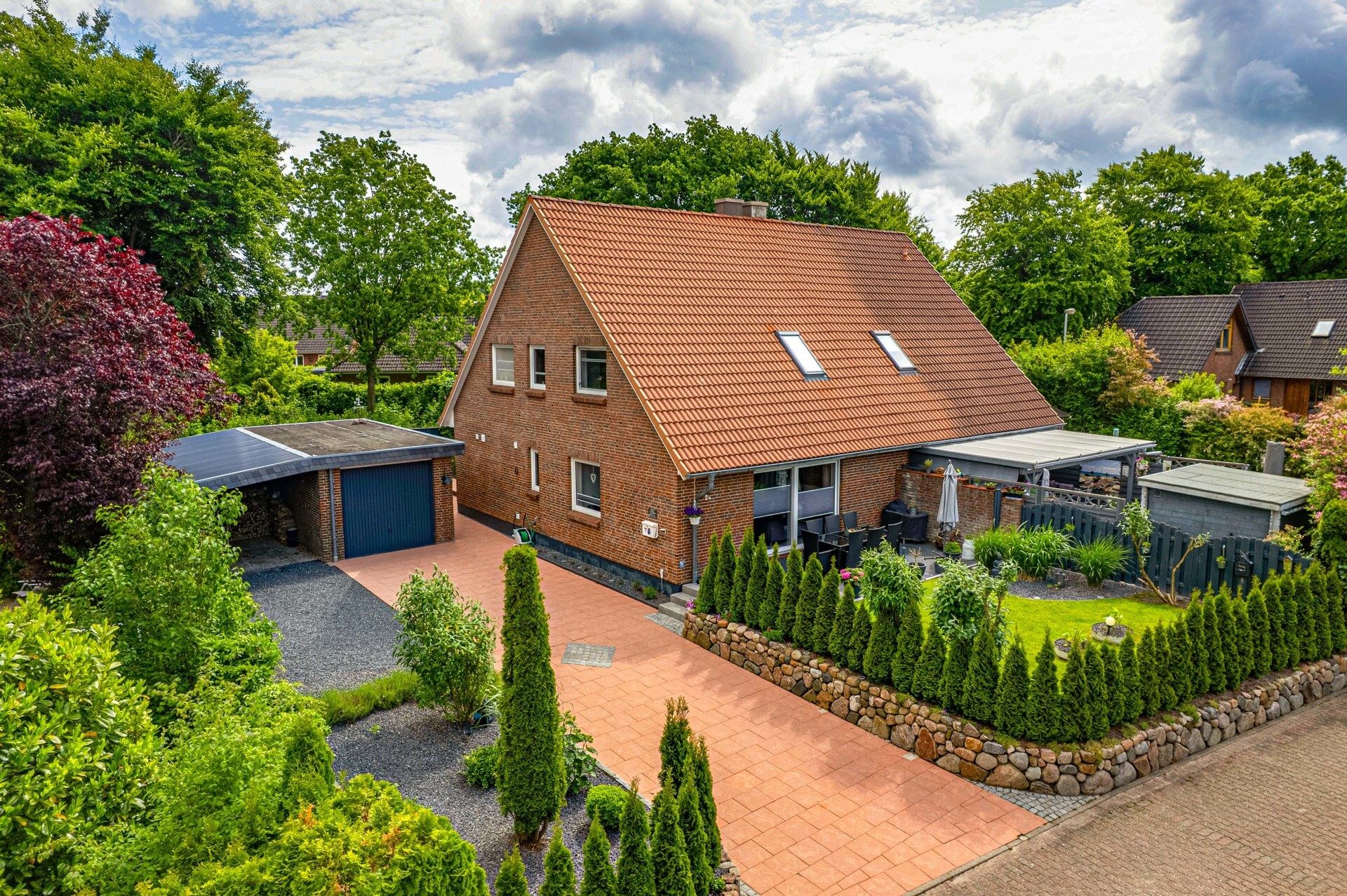 Immobilienangebot - Harrislee - Alle - Modernisierte Doppelhaushälfte in ruhiger Sackgassenlage! 4 Zi., ca. 104 qm Wohnfläche