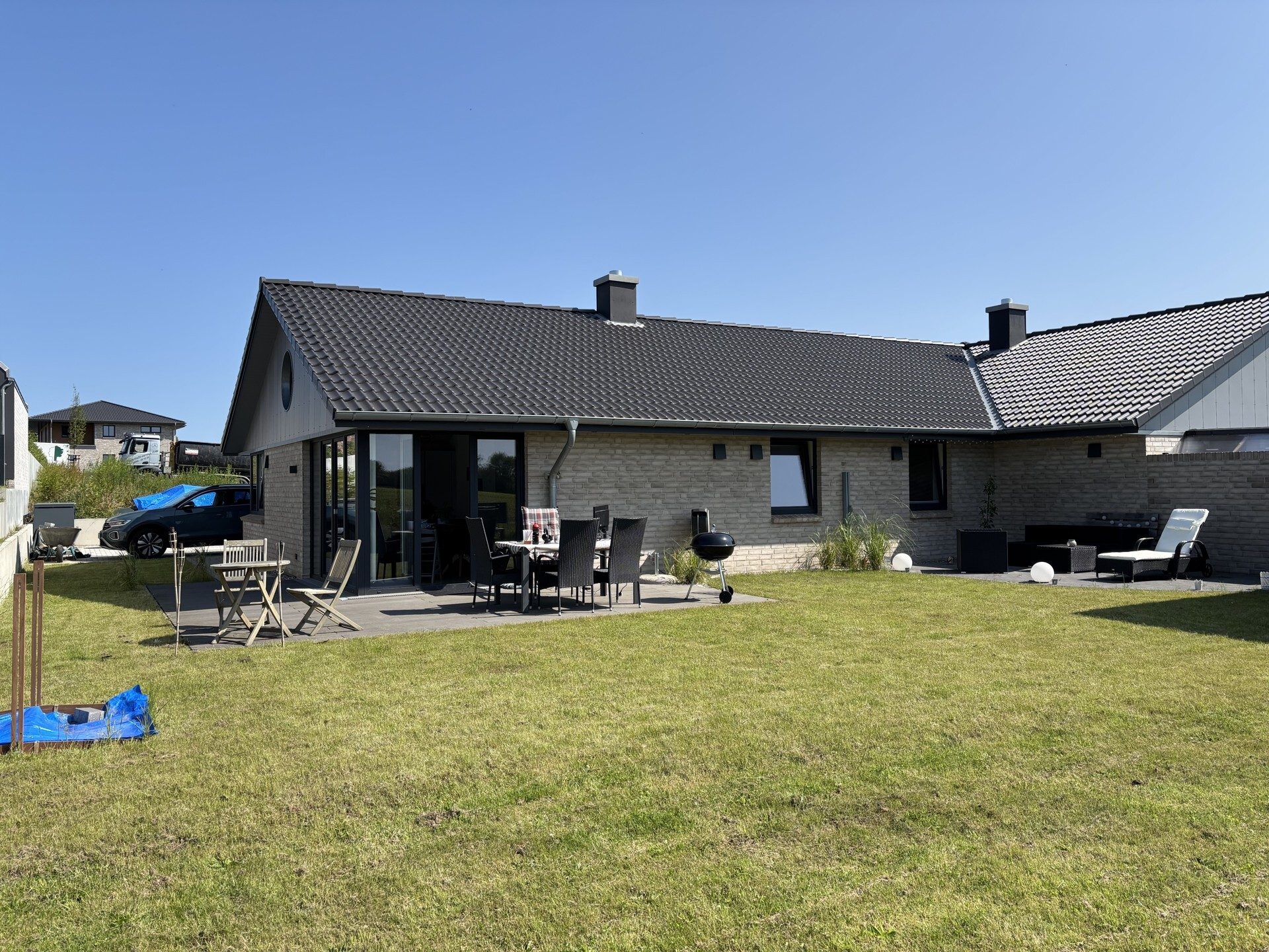 Immobilienangebot - Steinbergkirche - Alle - Bungalow-DHH in Ostseenähe! Garten u. Terrasse mit Blick über die Felder! 101 qm Wfl., 3 Zi., uvm!
