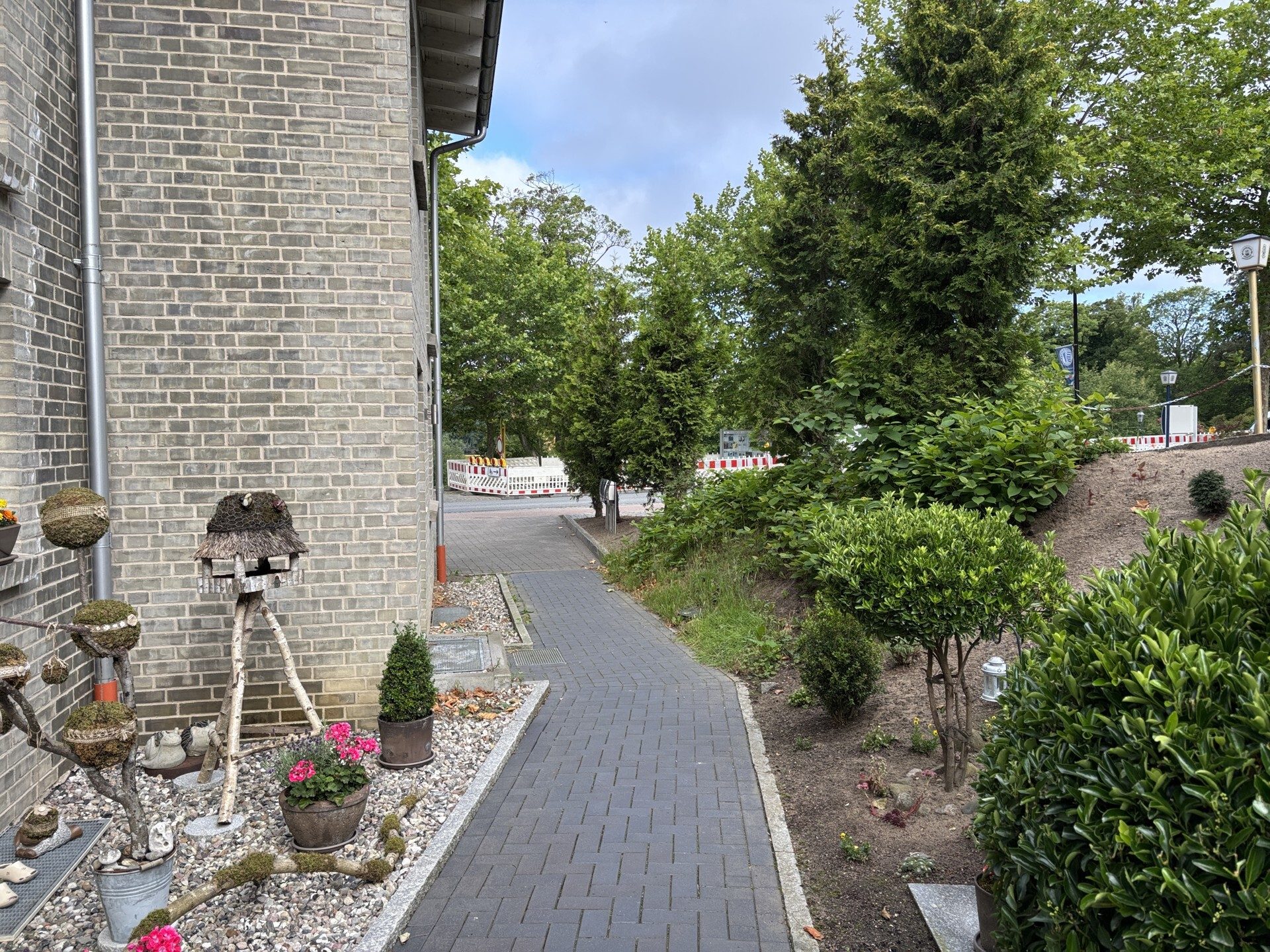 Immobilienangebot - Glücksburg - Alle - Anfragenstopp! Reihenendhaus mit 169 qm, 4 Zimmer,  2. Balkonen, Terrasse, EBK, Stellplatz, Fußbodenheizung