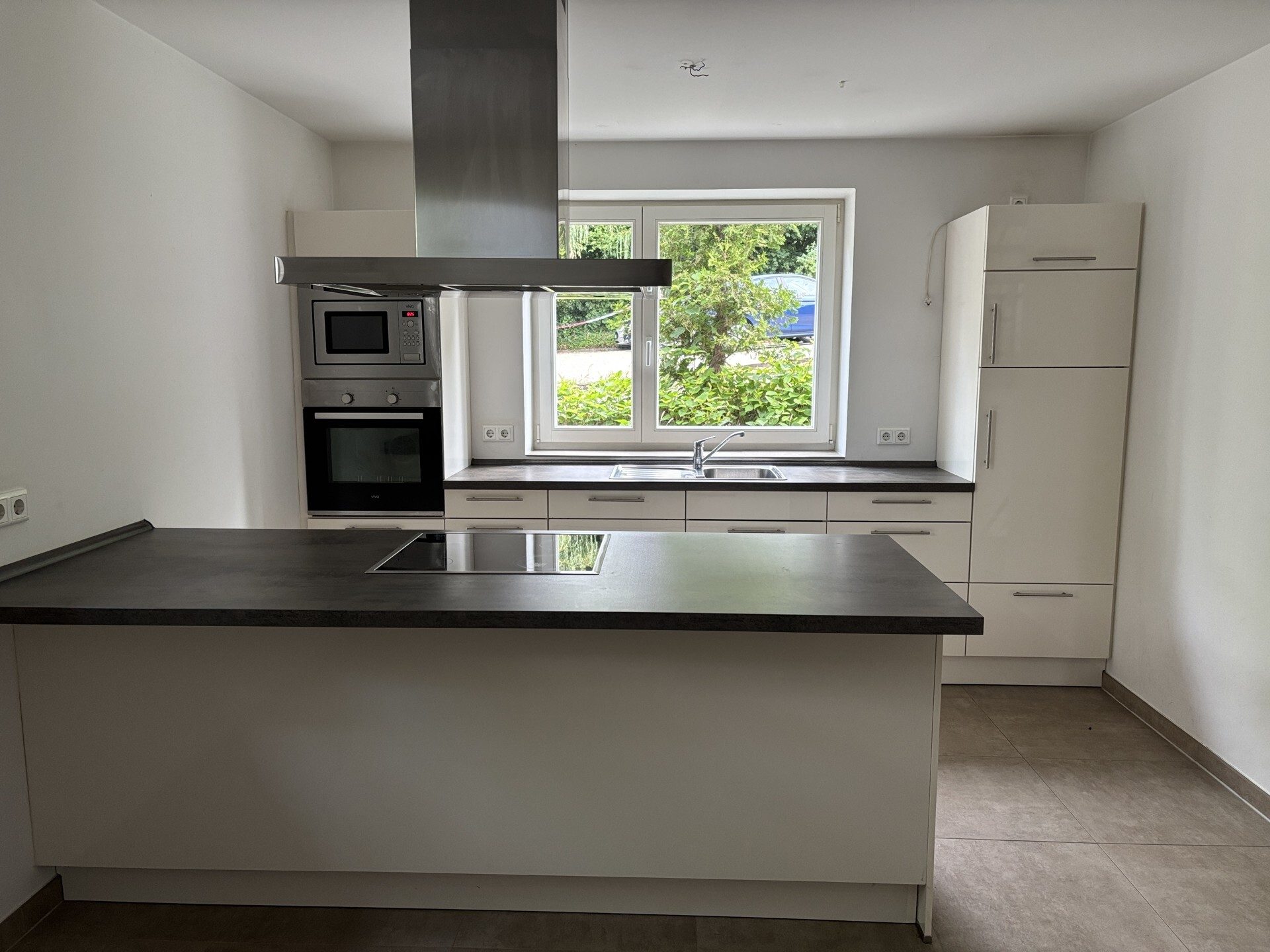 Immobilienangebot - Glücksburg - Alle - Anfragenstopp! Reihenendhaus mit 169 qm, 4 Zimmer,  2. Balkonen, Terrasse, EBK, Stellplatz, Fußbodenheizung