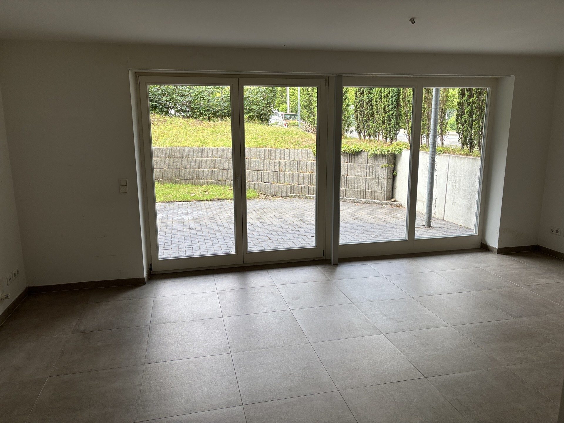 Immobilienangebot - Glücksburg - Alle - Anfragenstopp! Reihenendhaus mit 169 qm, 4 Zimmer,  2. Balkonen, Terrasse, EBK, Stellplatz, Fußbodenheizung