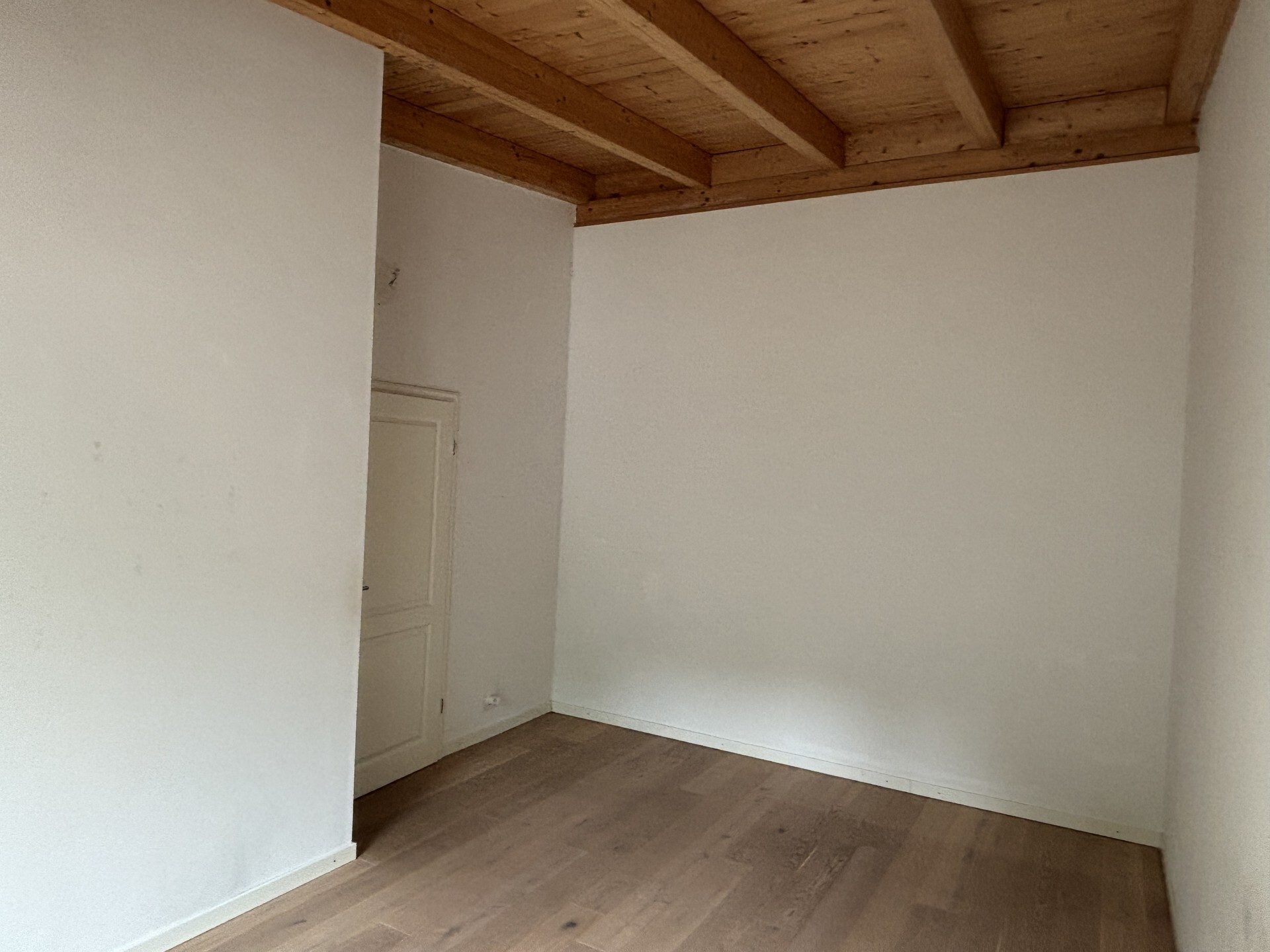 Immobilienangebot - Glücksburg - Alle - Anfragenstopp! Reihenendhaus mit 169 qm, 4 Zimmer,  2. Balkonen, Terrasse, EBK, Stellplatz, Fußbodenheizung