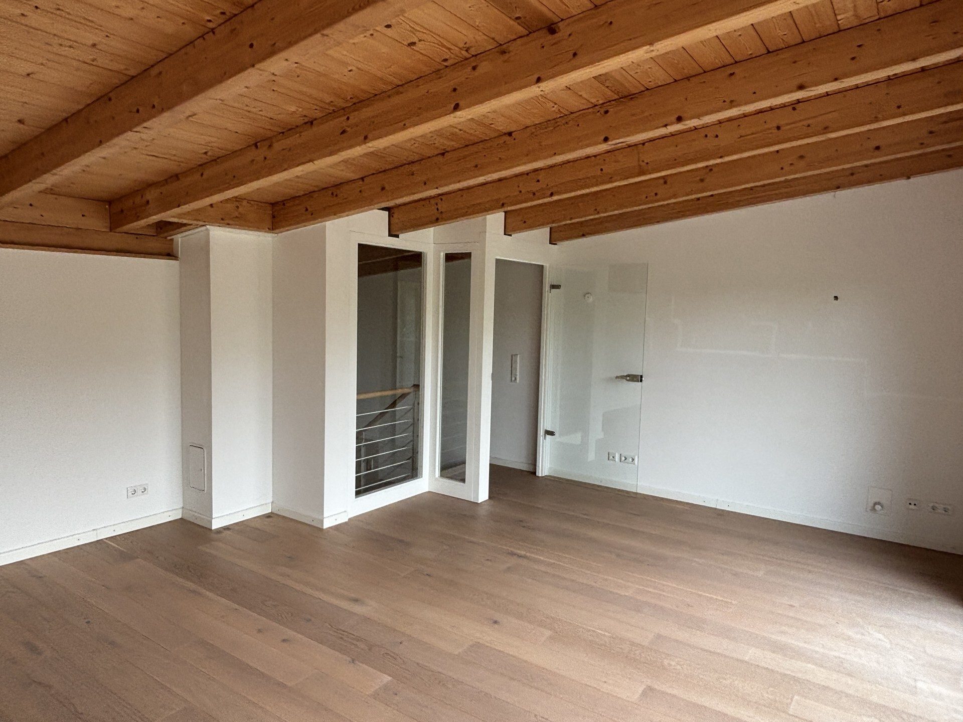 Immobilienangebot - Glücksburg - Alle - Anfragenstopp! Reihenendhaus mit 169 qm, 4 Zimmer,  2. Balkonen, Terrasse, EBK, Stellplatz, Fußbodenheizung