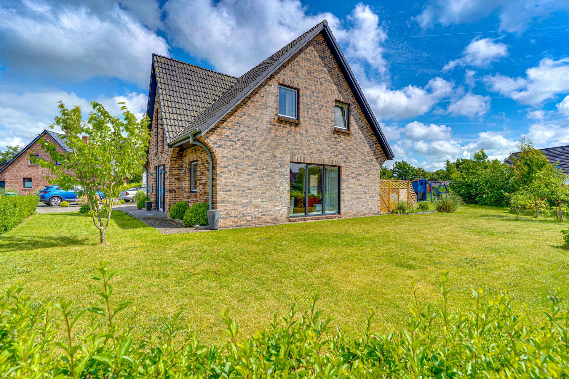Immobilienangebot - Niebüll - Alle - Modernes Wohnen mit Weitblick – Einfamilienhaus auf großzügigem Eckgrundstück in Niebüll!