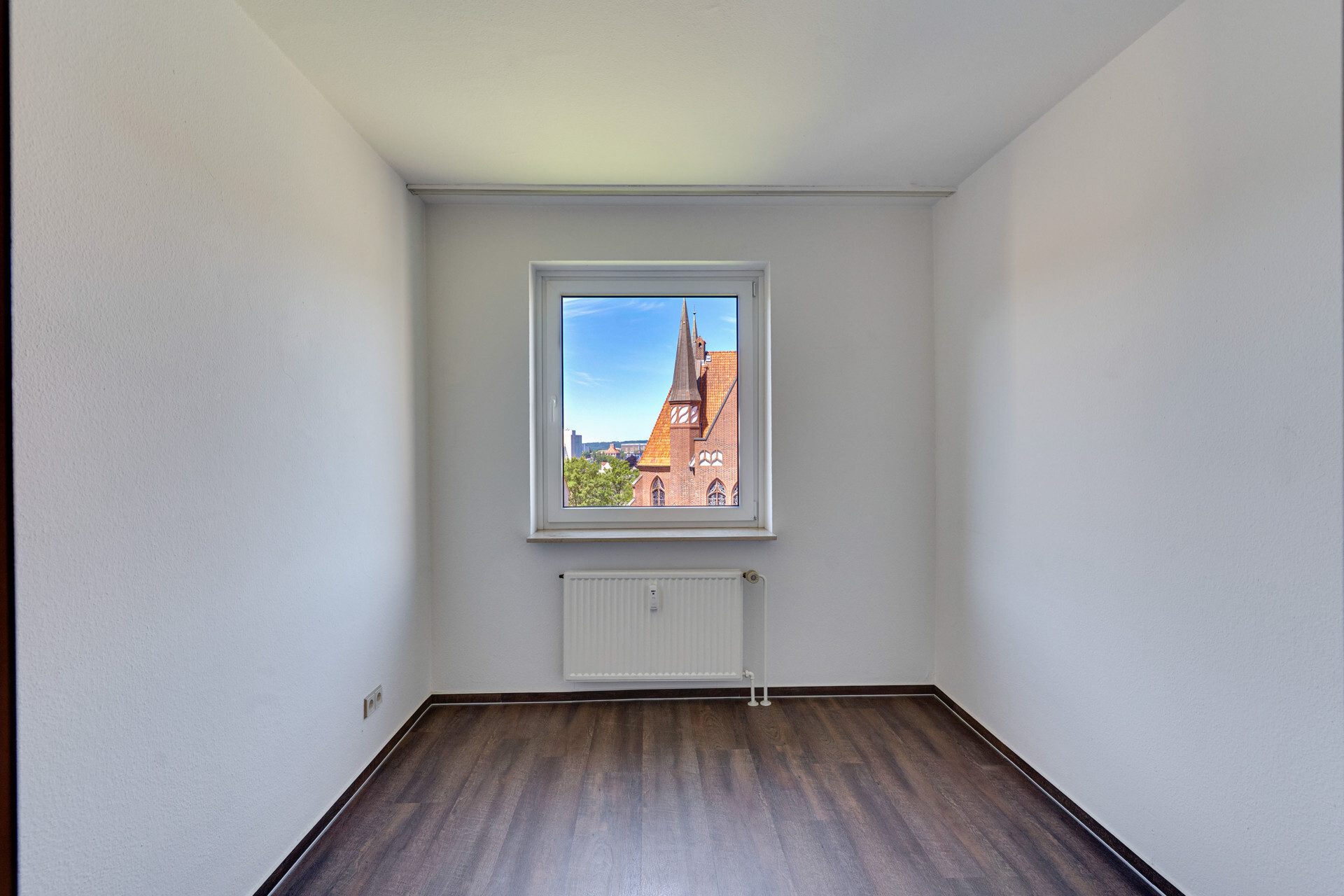 Immobilienangebot - Flensburg - Alle - Hafennähe trifft Wohnkomfort - Großzügige 3-Zimmer-Wohnung mit TG-Stellplatz & Charme!