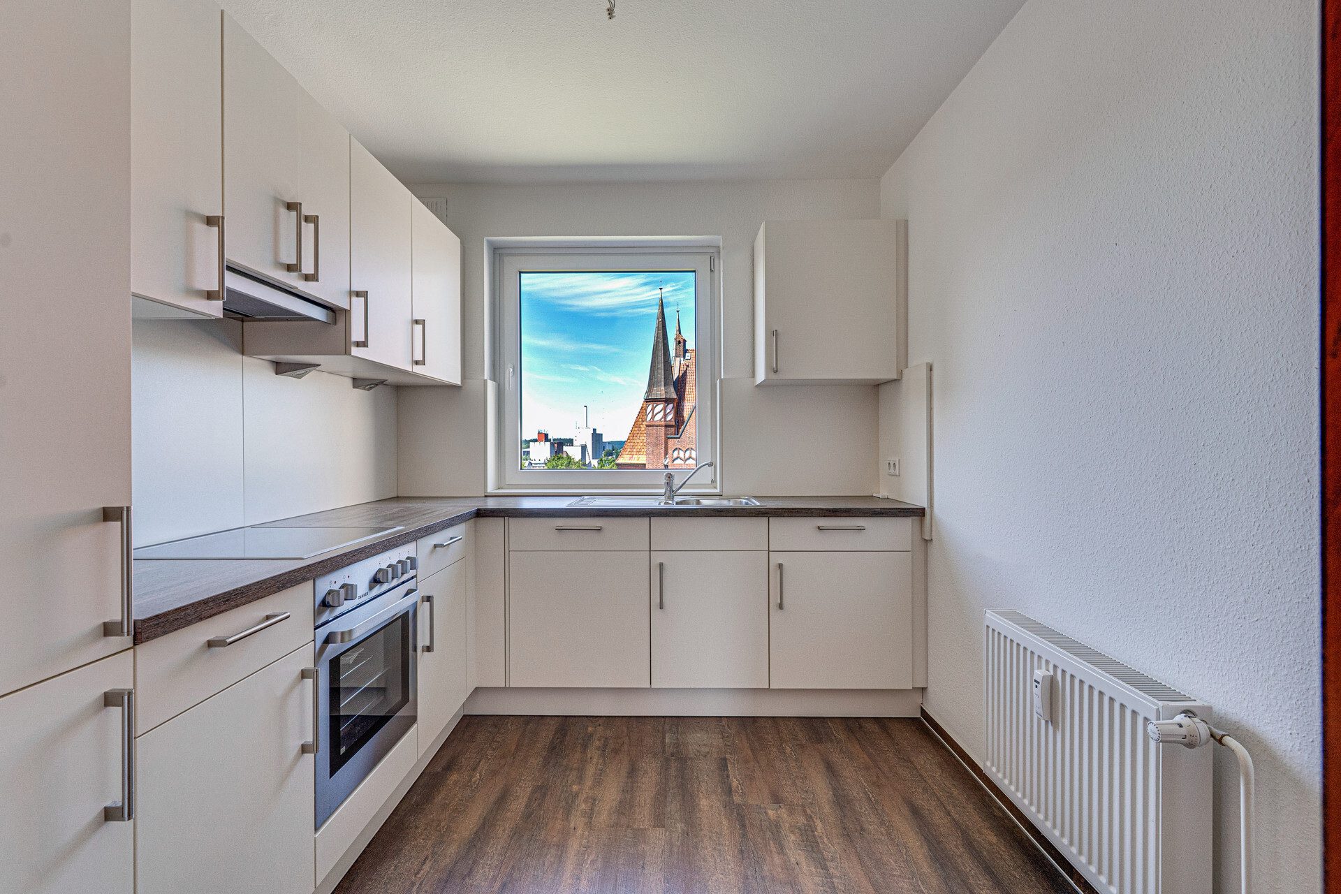 Immobilienangebot - Flensburg - Alle - Hafennähe trifft Wohnkomfort - Großzügige 3-Zimmer-Wohnung mit TG-Stellplatz & Charme!