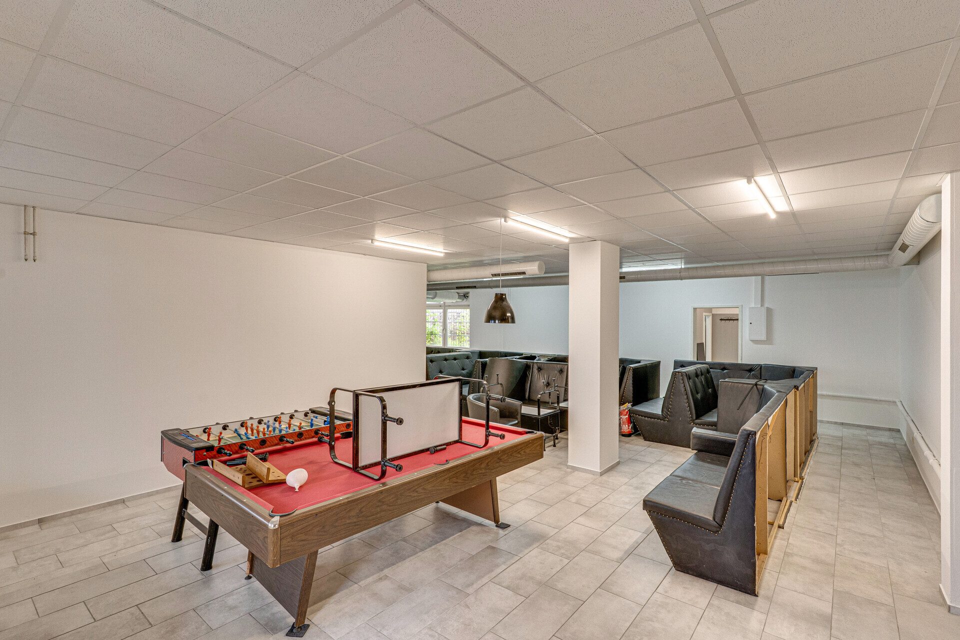 Immobilienangebot - Flensburg - Alle - Flexibel nutzbare Gewerbefläche zentral in Flensburg – 210 m² Raum für Ihr Konzept!