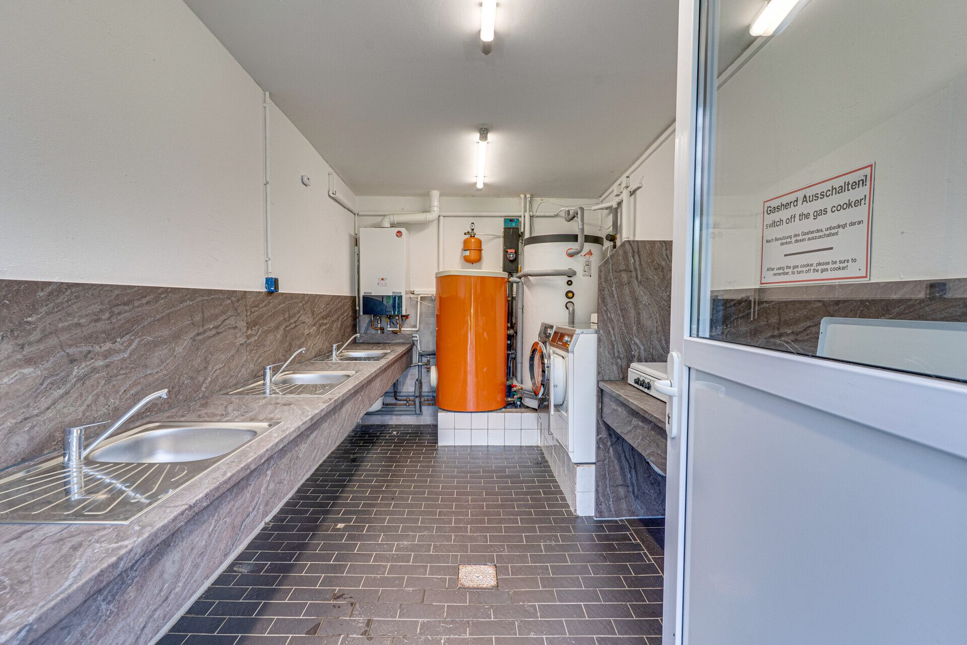Immobilienangebot - Handewitt - Alle - Heute Campingplatz + Resthof mit Ausbaupotential für Ferien-Whg.!
Oder in der Zukunft ein Baugebiet?
