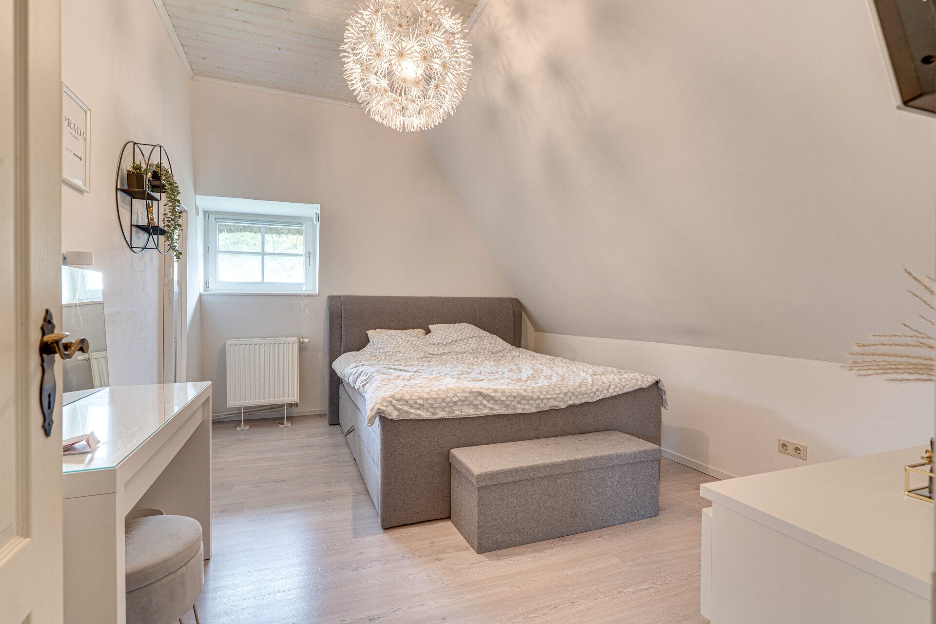 Immobilienangebot - Hollingstedt - Alle - Reetgedecktes Juwel: 475m² Grdstck, 136m² Wfl., Partygarage, Kamin, ausgebautes OG & überd. Terasse!