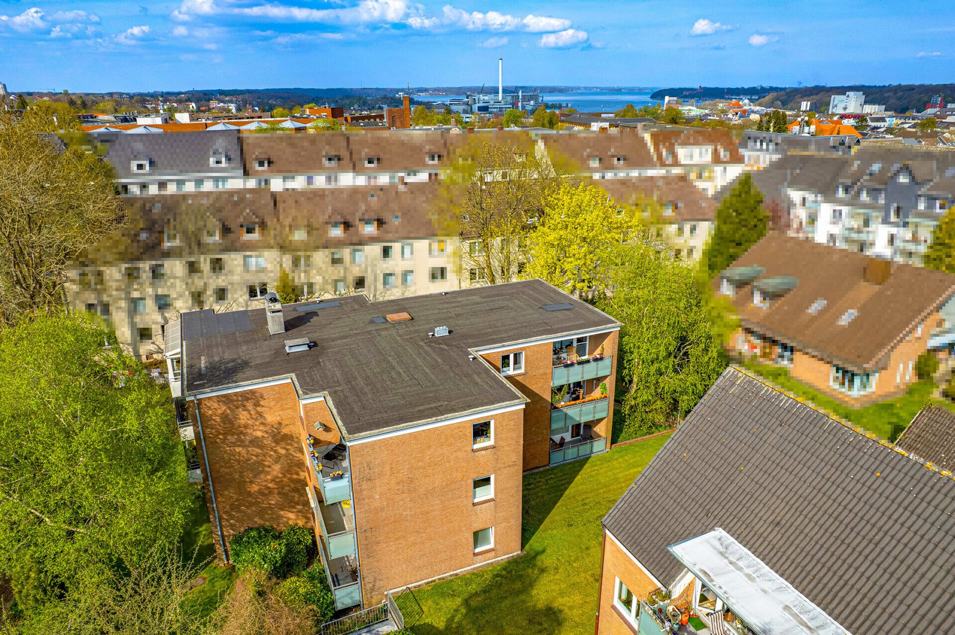 Immobilienangebot - Flensburg - Alle - Westliche Höhe: 1-Zi.-Whg., ca. 45 qm, große Loggia mit Abendsonne & vermietetem TG-Stellplatz!