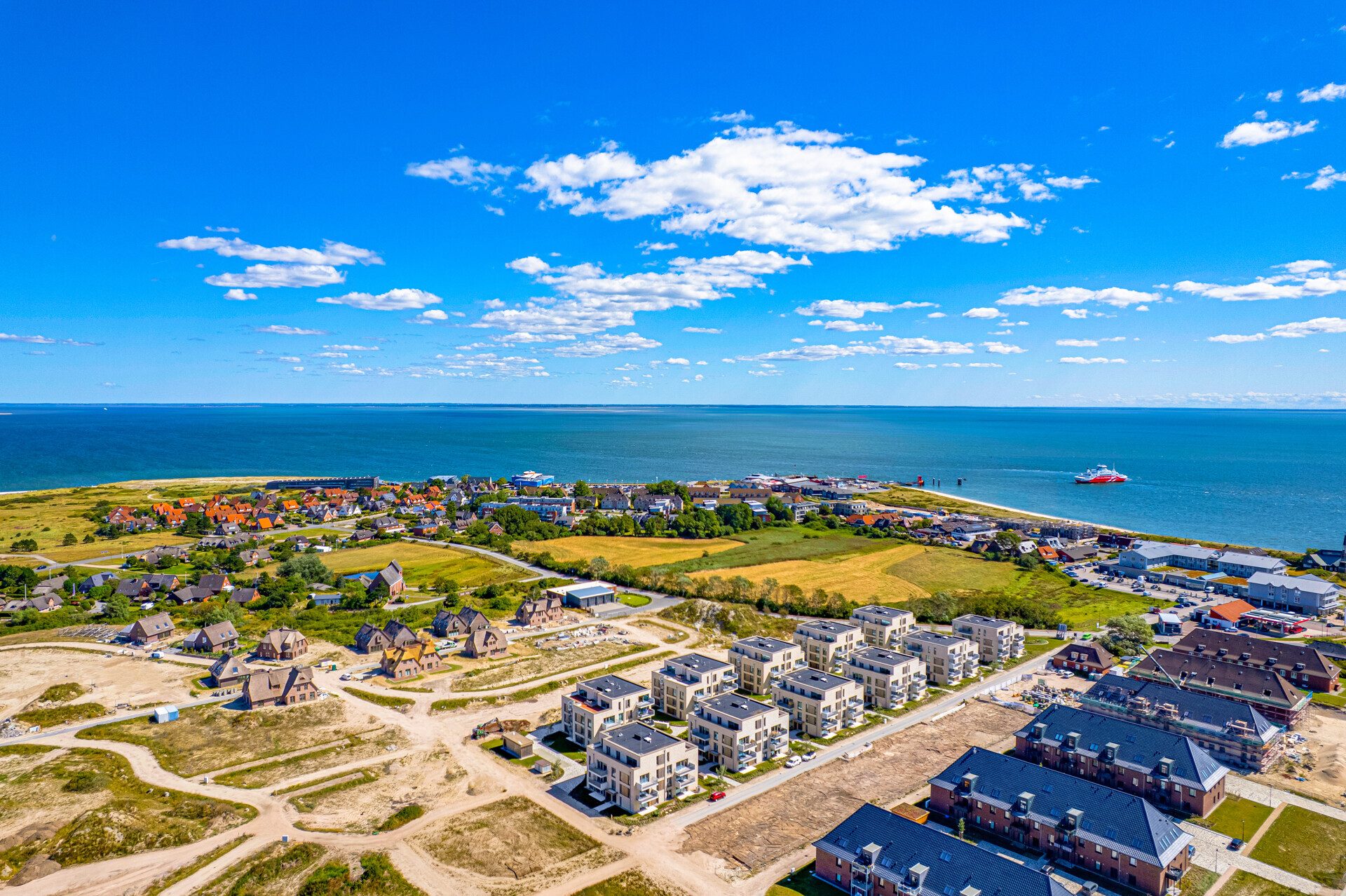 Immobilienangebot - List auf Sylt - Alle - 3-Zi- Whg. im 2 OG mit Dünenblick! 105 m²,  Aufzug, Gäste-WC, Balkon, EBK, wertige Ausst., TG Stpl.