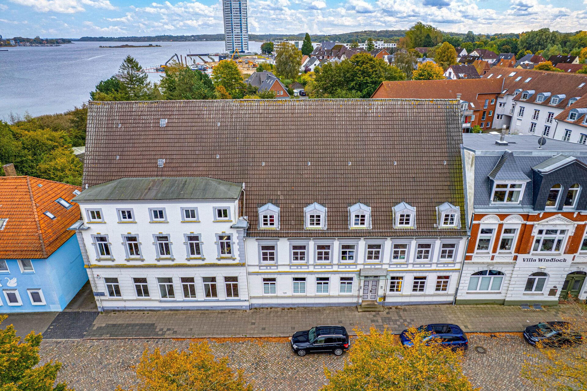 Immobilienangebot - Schleswig - Alle - Vollständig modernisierter Büroraum im EG! 14,80 qm zentral in Schleswig!