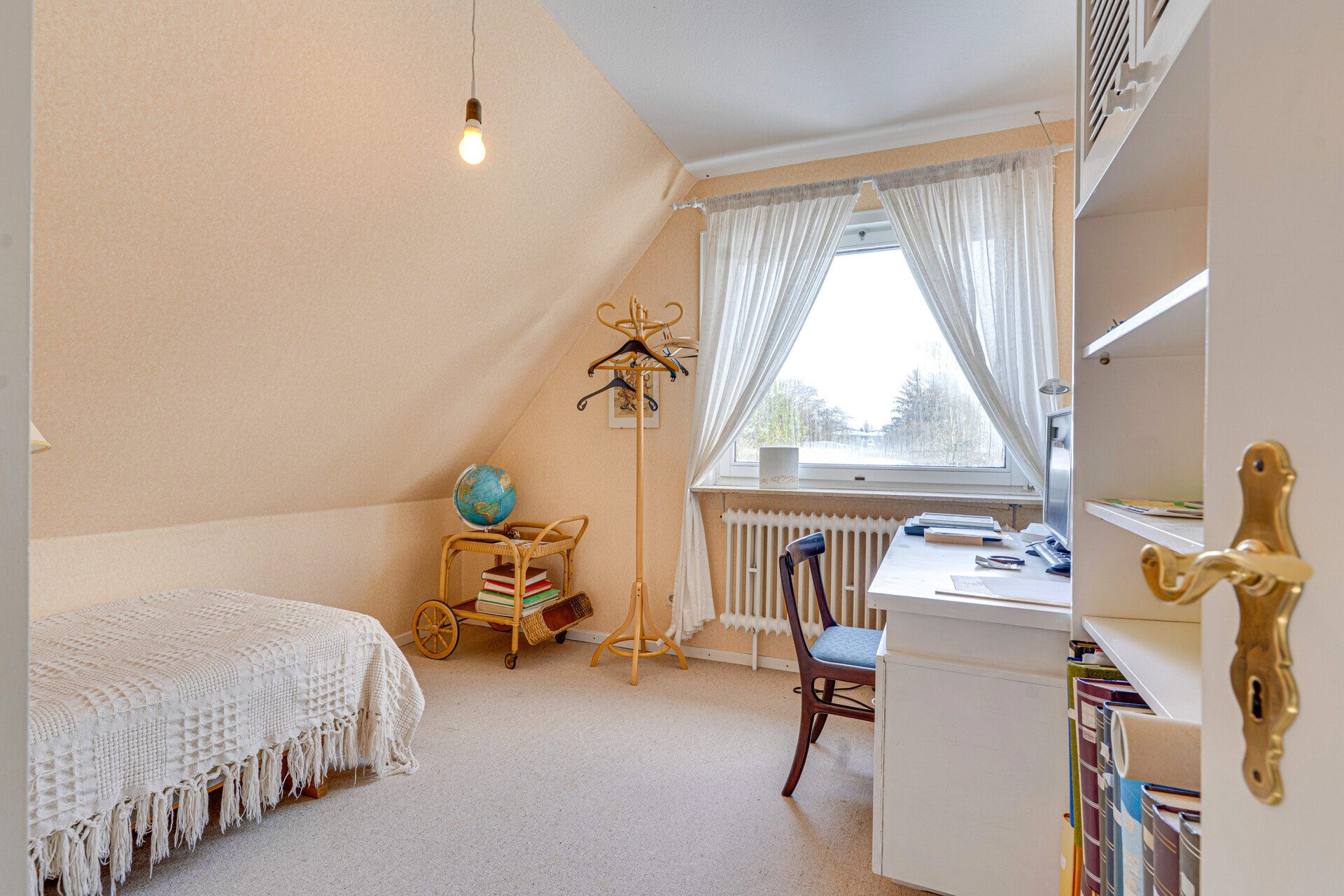 Immobilienangebot - Flensburg - Alle - Ihr neues Zuhause in Bestlage: 144 m² Wfl., 830 m² Grdstk. mit Garten, Garage & Raum für Ihre Ideen!