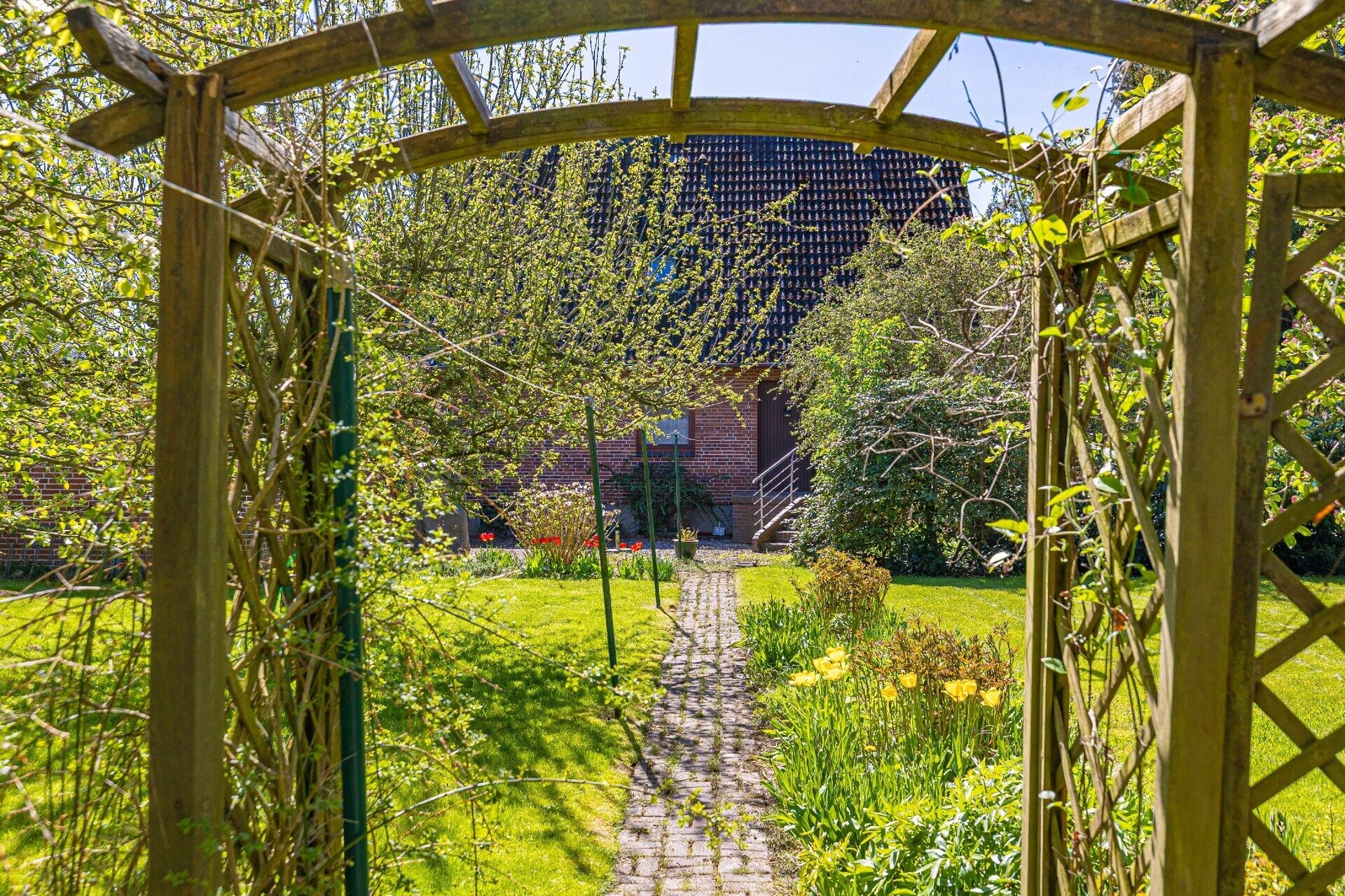 Immobilienangebot - Sterup - Alle - Sterup: Ein Zuhause voller Möglichkeiten – 6 Zimmer, Vollkeller & sonniger Garten