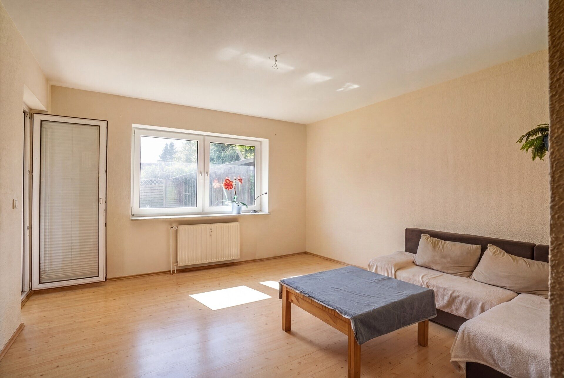 Immobilienangebot - Schaalby - Alle - Attraktives MFH in Schaalby mit 4 Einheiten, Vollkeller, Stellplätzen & Entwicklungspotenzial!