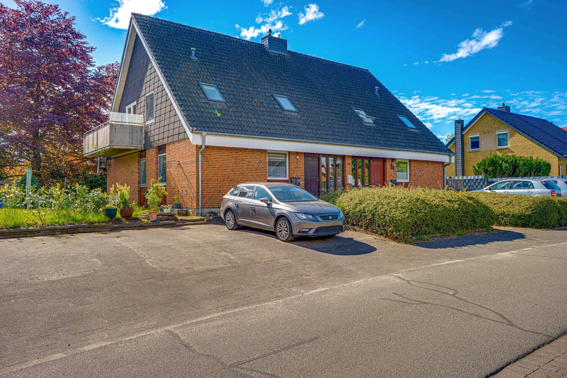 Immobilienangebot - Schaalby - Alle - Attraktives MFH in Schaalby mit 4 Einheiten, Vollkeller, Stellplätzen & Entwicklungspotenzial!