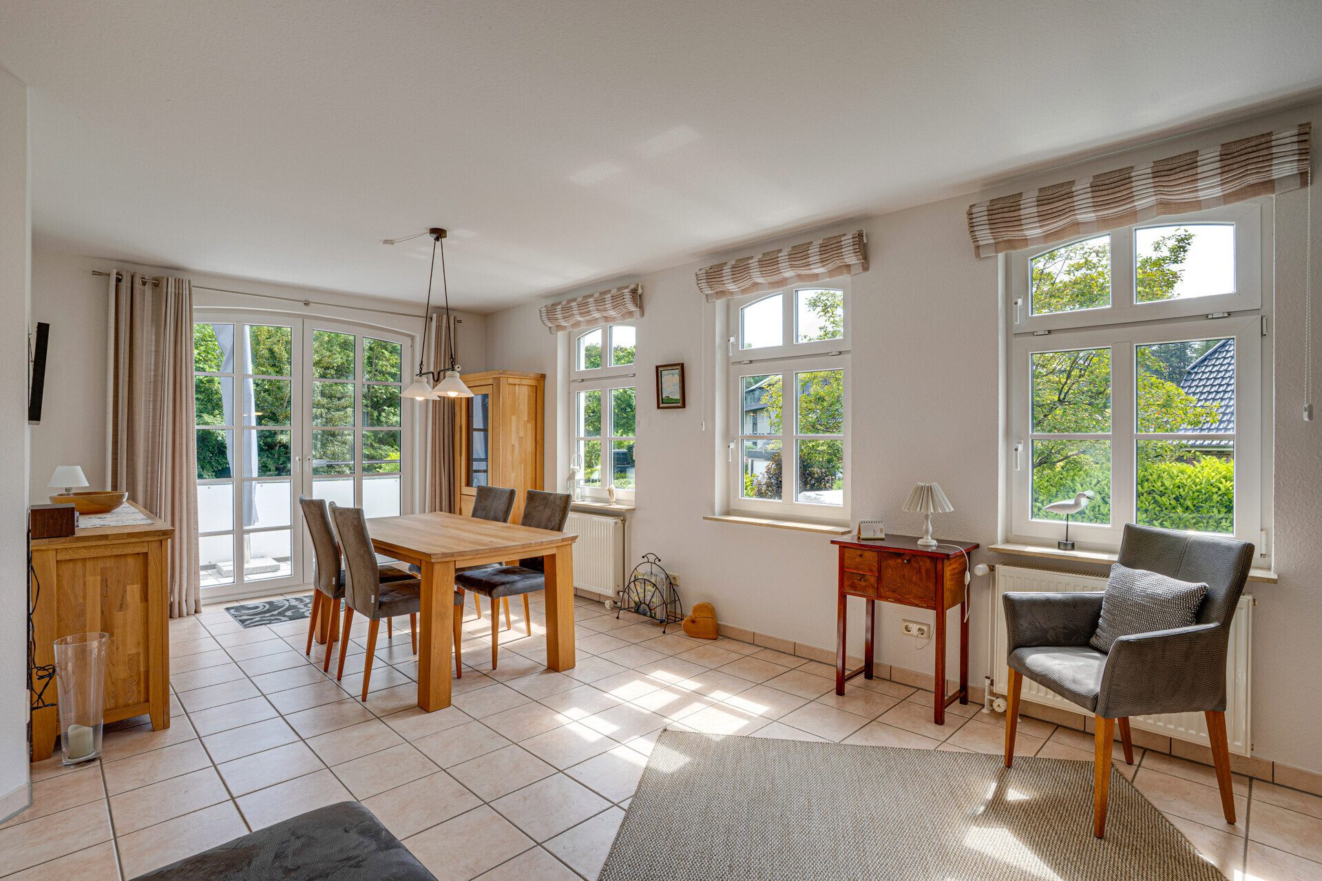 Immobilienangebot - Glücksburg - Alle - Glücksburg: Reetdachendhaus zum Verlieben – Wohnen zwischen Wald, Meer und Stadtkern