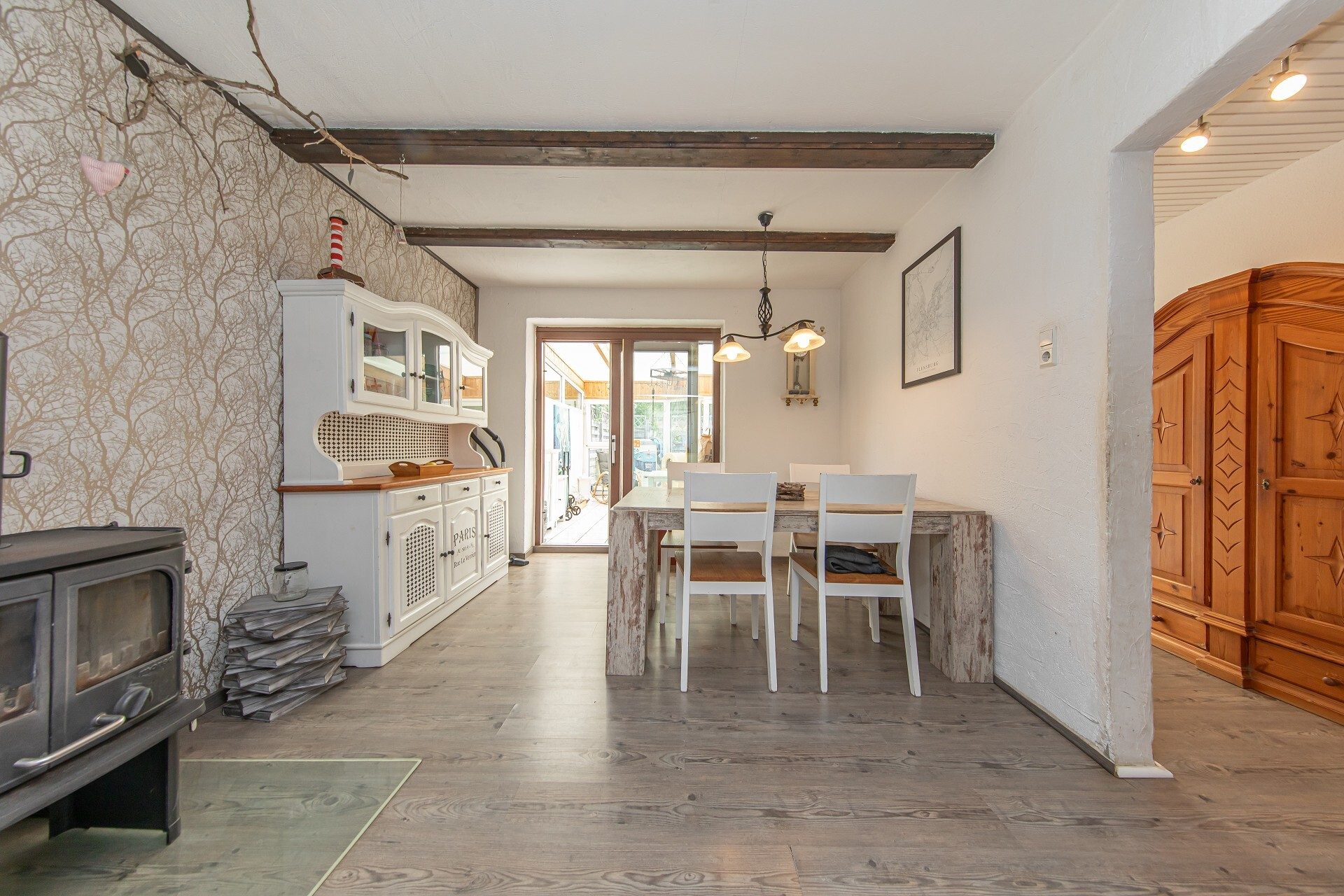 Immobilienangebot - Flensburg - Alle - Ein Zuhause zum Verwandeln: 
Zentrumsnahe Doppelhaushälfte mit schönem Garten in Flensburg