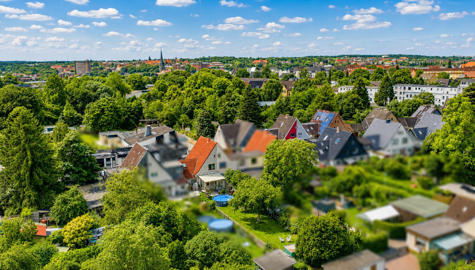 Immobilienangebot - Flensburg - Alle - Ein Zuhause zum Verwandeln: 
Zentrumsnahe Doppelhaushälfte mit schönem Garten in Flensburg