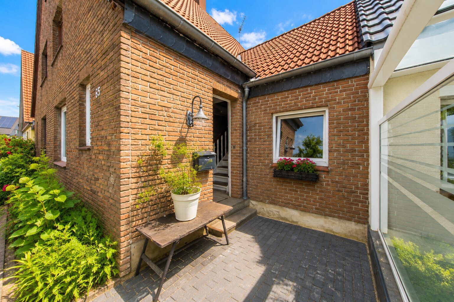 Immobilienangebot - Flensburg - Alle - Ein Zuhause zum Verwandeln: 
Zentrumsnahe Doppelhaushälfte mit schönem Garten in Flensburg