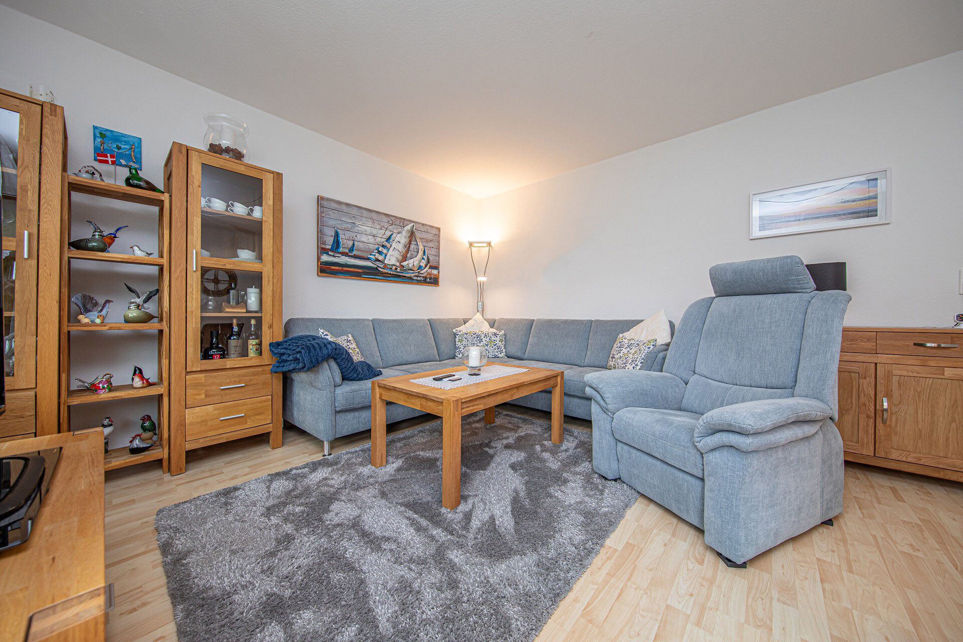 Immobilienangebot - Glücksburg - Alle - Mitten in Glücksburg: Modernisierte 2-Zimmer-Wohnung mit Balkon, Stellplatz und Keller