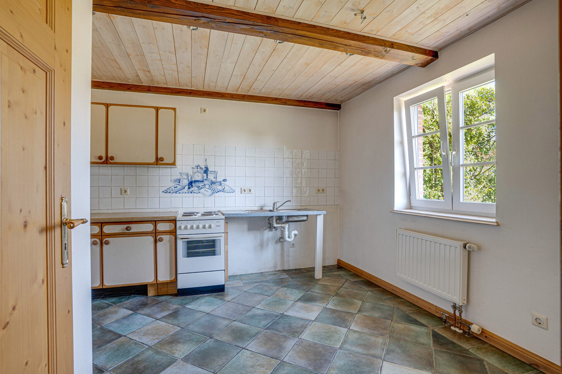 Immobilienangebot - Risum-Lindholm - Alle - Nur 5 Min. bis Niebüll: EFH mit neuer Wärmepumpe (Q4), ca. 40 m² Ausbaureserve & großem Grundstück