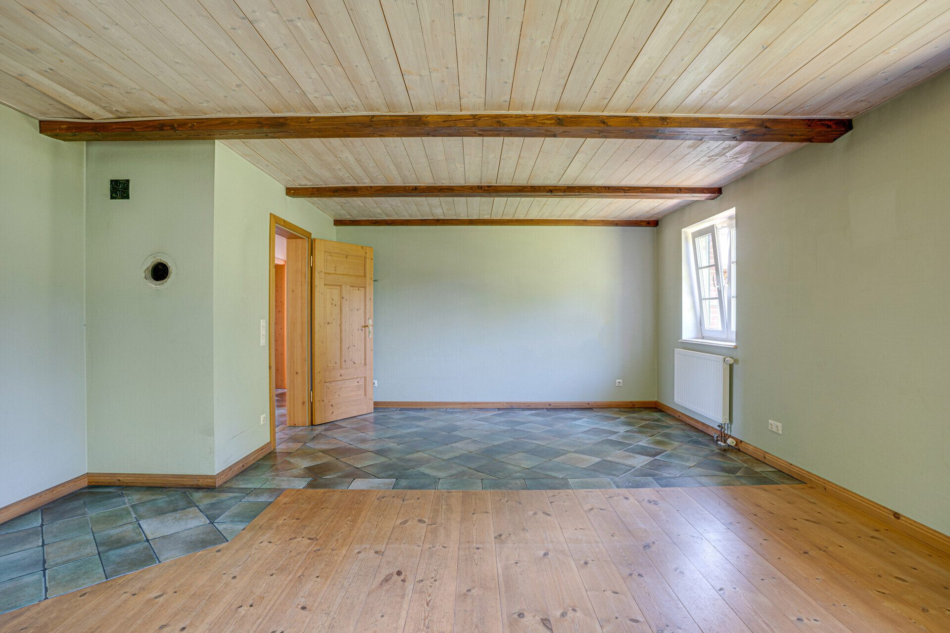 Immobilienangebot - Risum-Lindholm - Alle - Nur 5 Min. bis Niebüll: EFH mit neuer Wärmepumpe (Q4), ca. 40 m² Ausbaureserve & großem Grundstück