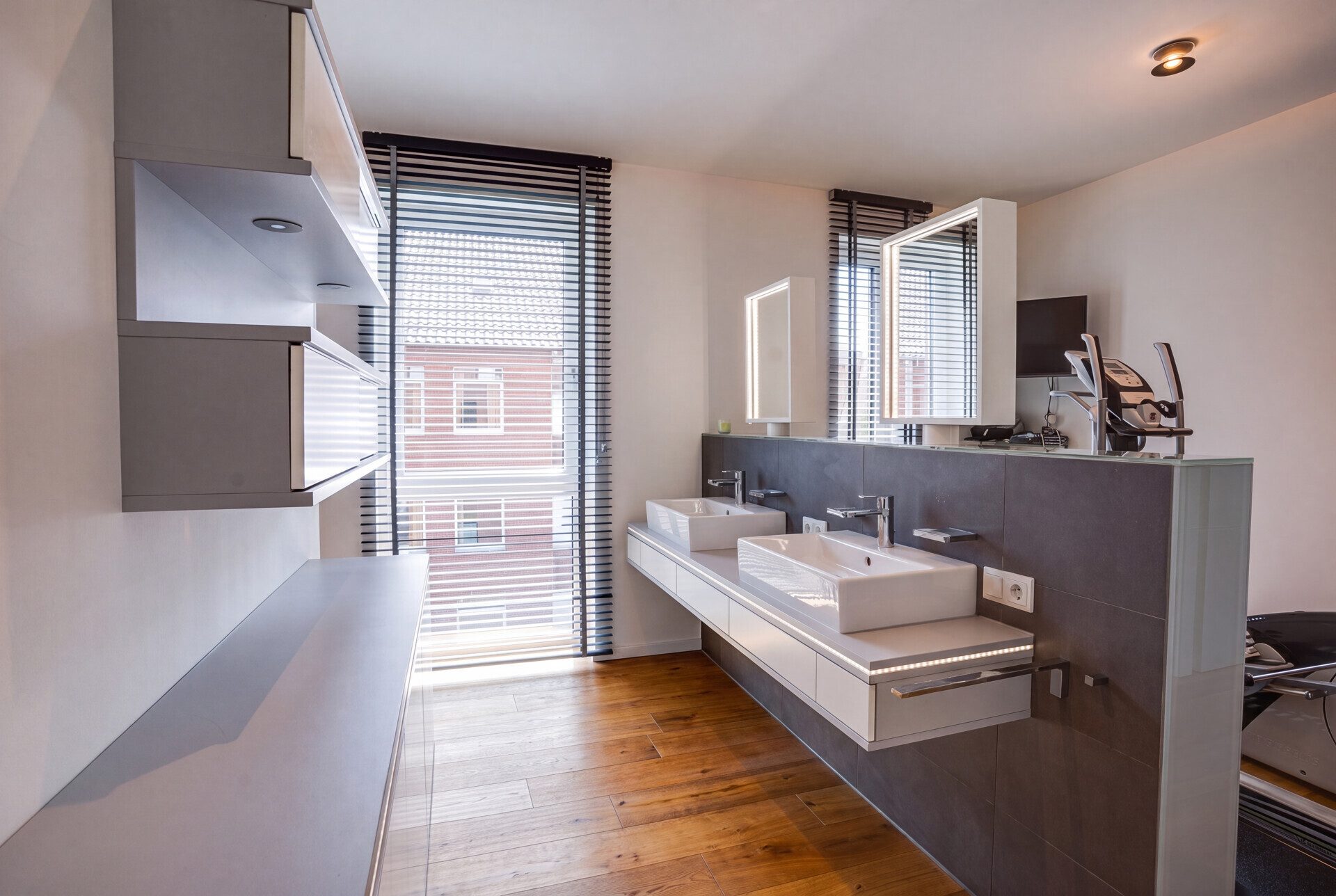Immobilienangebot - Flensburg - Alle - Exklusiv wohnen mit Panoramablick – Penthouseähnliche Eigentumswohnung in bester Lage von Sonwik