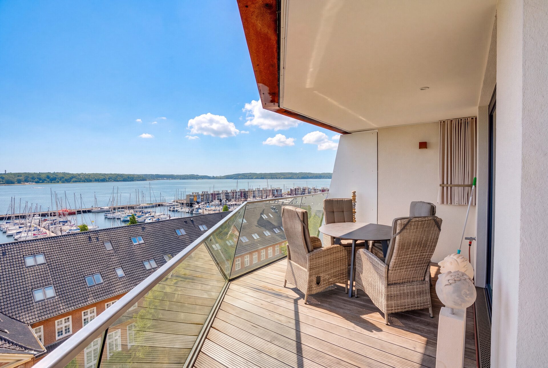 Immobilienangebot - Flensburg - Alle - Exklusiv wohnen mit Panoramablick – Penthouseähnliche Eigentumswohnung in bester Lage von Sonwik