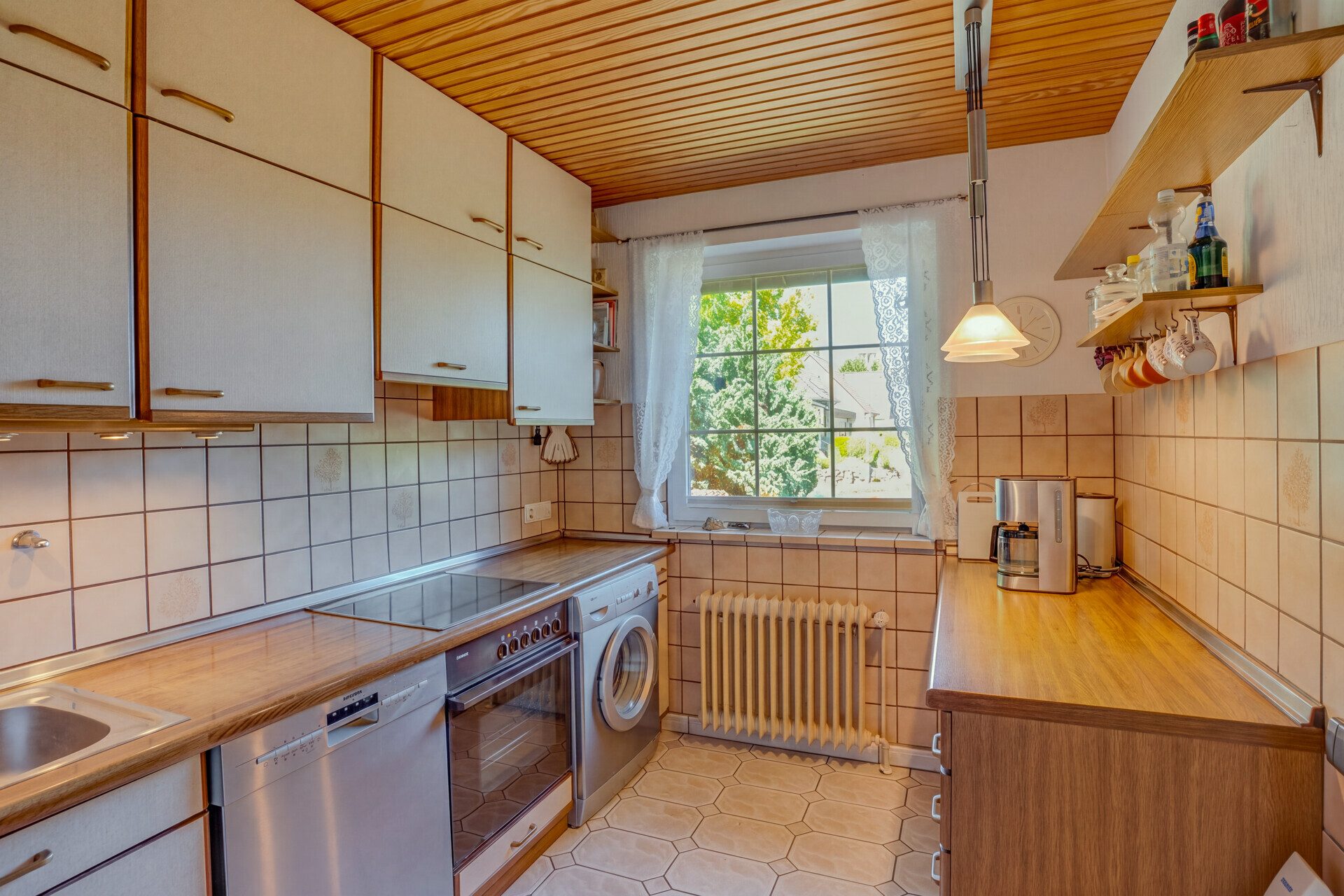 Immobilienangebot - Flensburg - Alle - Gepflegtes Zuhause mit sonniger Terrasse, Stellplatz und praktischer Aufteilung
