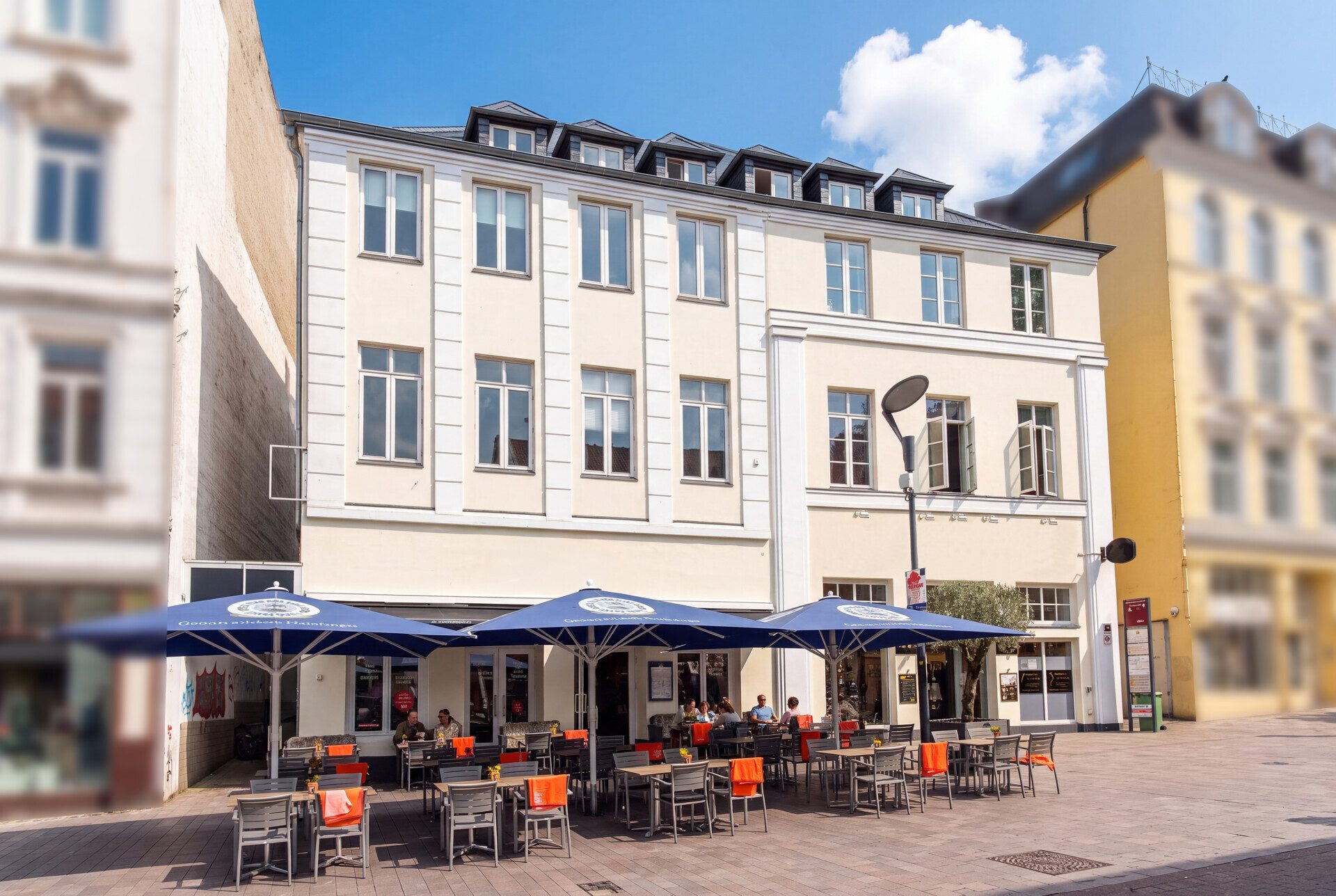 Immobilienangebot - Flensburg - Alle - Kapitalanlage mit Seltenheitswert: Historischer Kaufmannshof, ca. 1880 m², 9 Whg. & 3 Gew.-Einheiten
