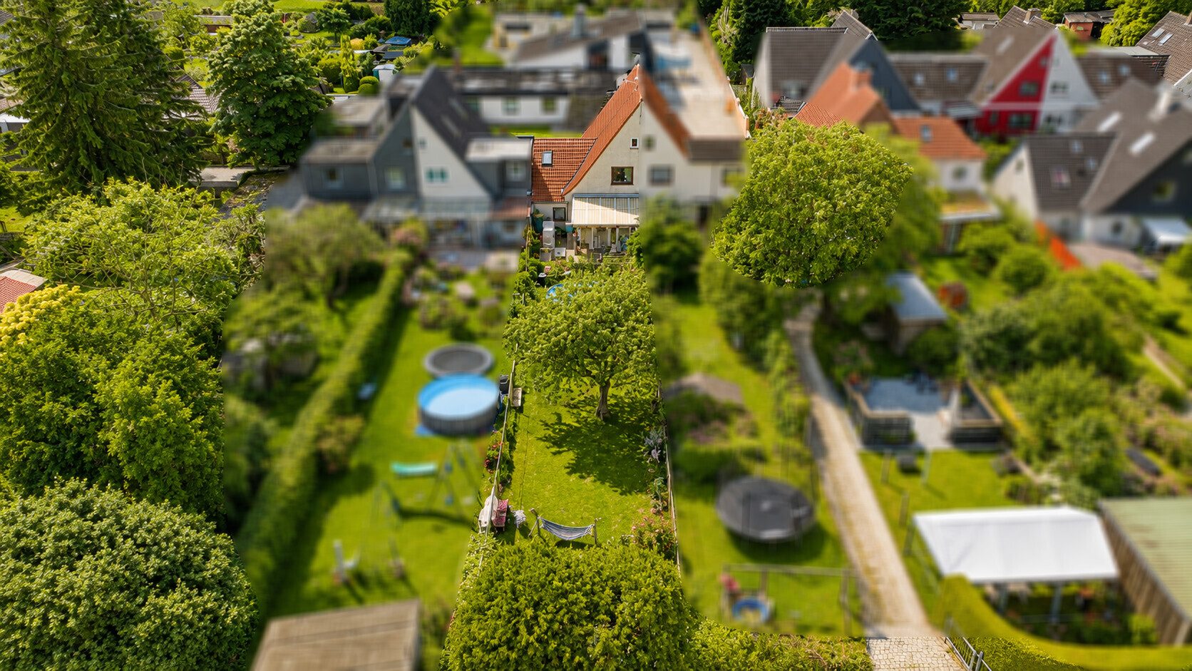 Immobilienangebot - Flensburg - Alle - Ein Zuhause zum Verwandeln: 
Zentrumsnahe Doppelhaushälfte mit schönem Garten in Flensburg