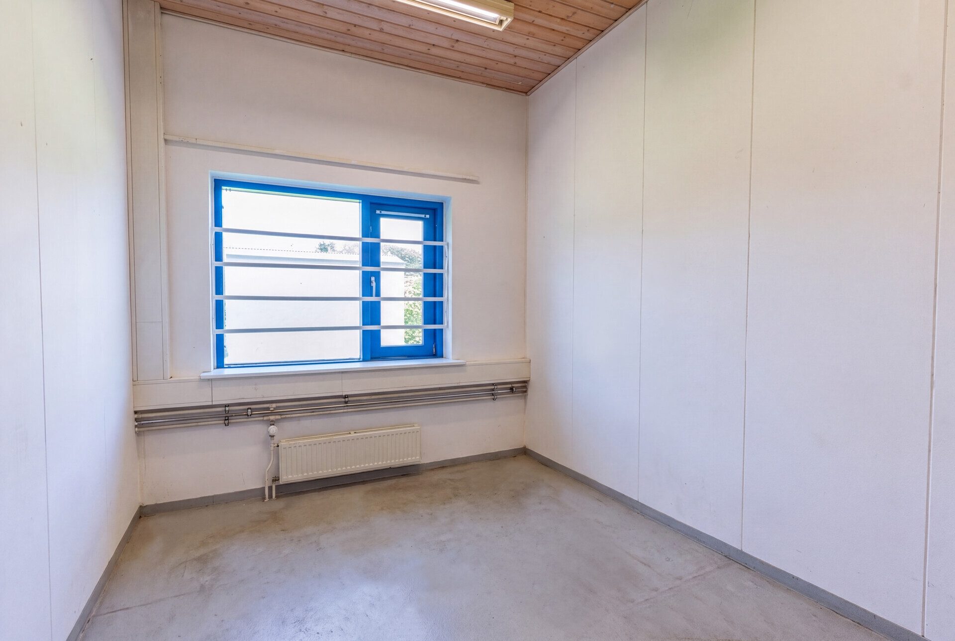 Immobilienangebot - Schleswig - Alle - Große PV-Anlage mit attraktiver Einspeisevergütung – vielseitige Hallen mit Wachstumspotenzial!