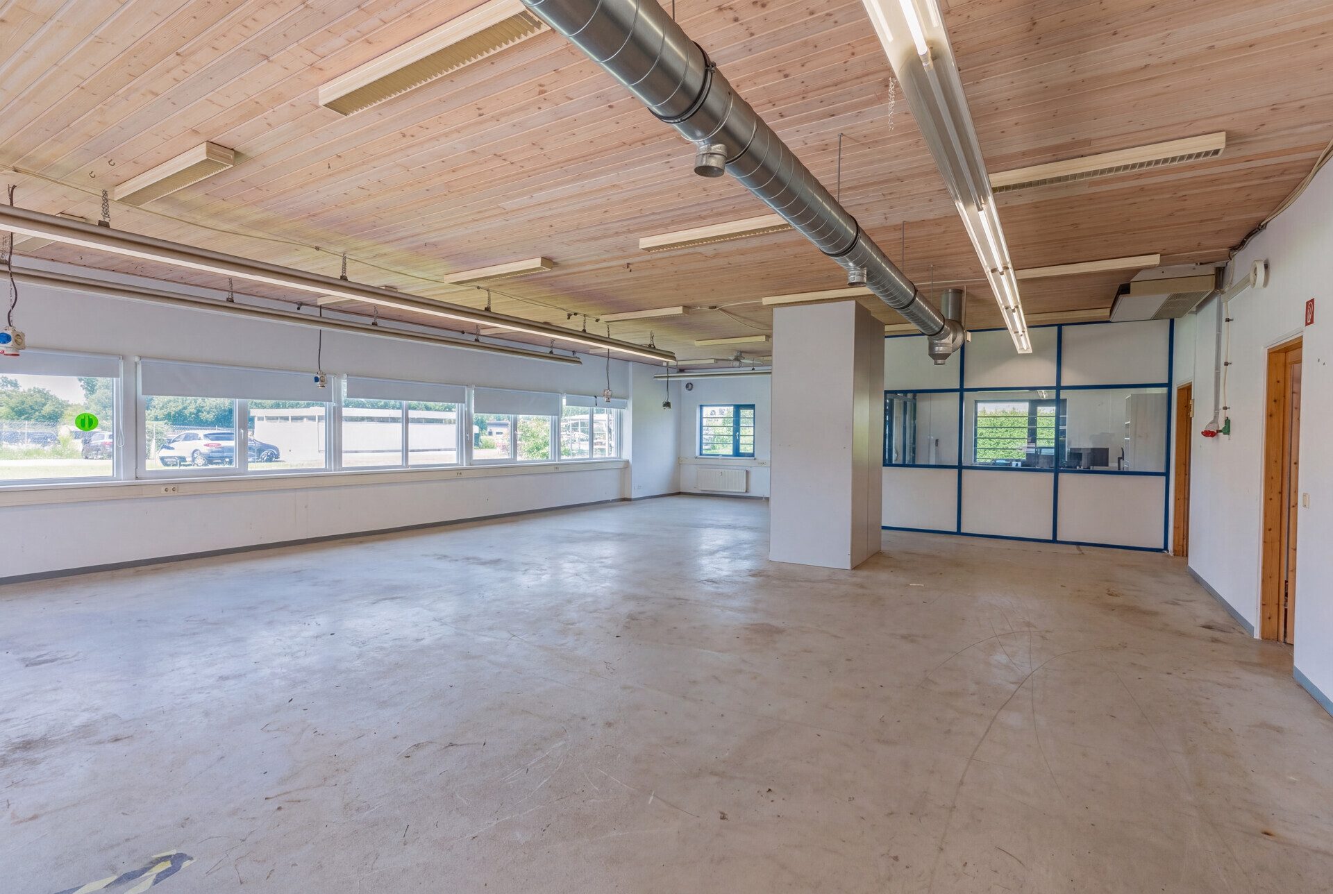Immobilienangebot - Schleswig - Alle - Große PV-Anlage mit attraktiver Einspeisevergütung – vielseitige Hallen mit Wachstumspotenzial!