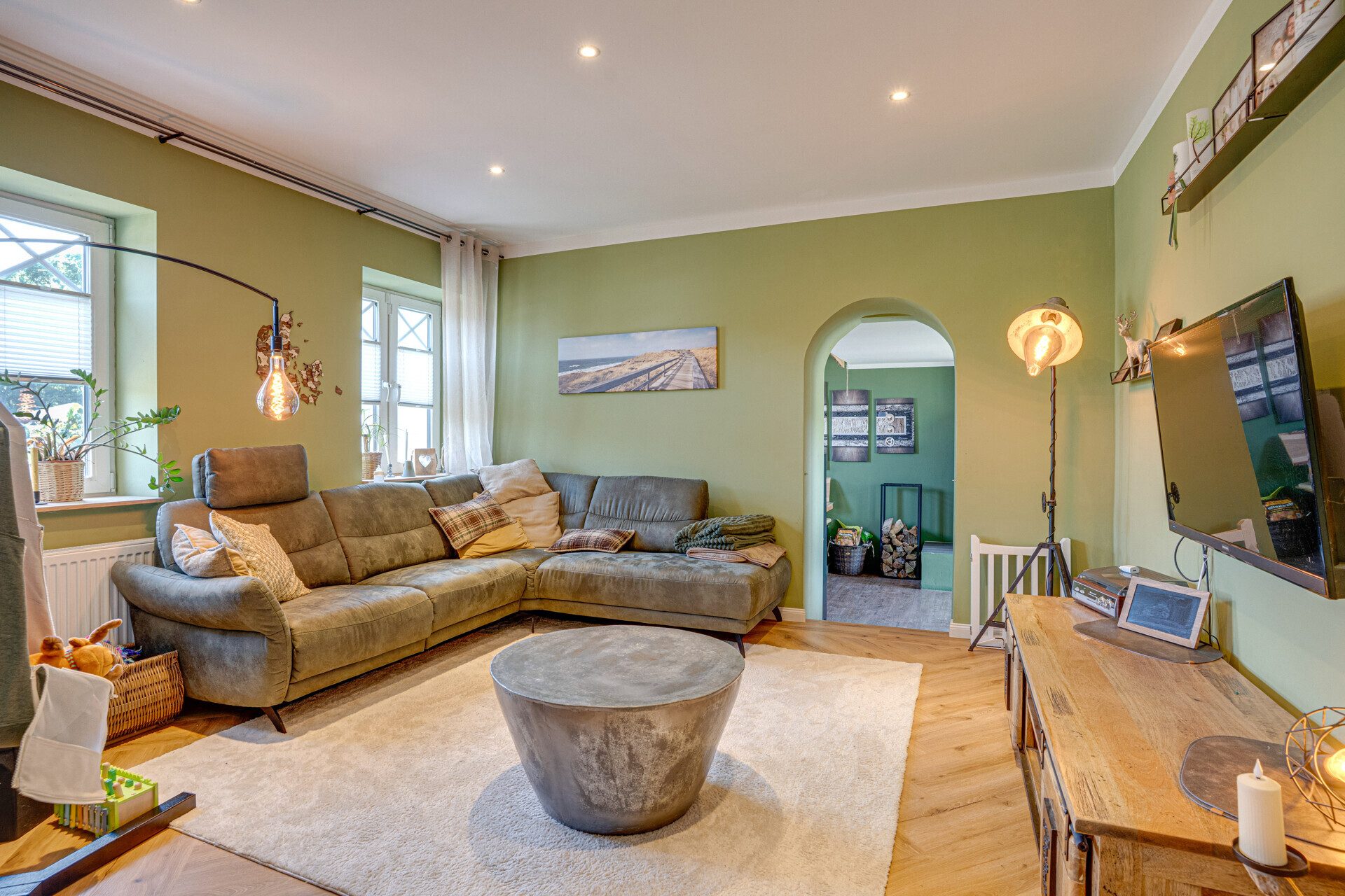 Immobilienangebot - Jübek - Alle - Ein Haus, viele Perspektiven: Zweifamilienhaus für Familie, Vermietung & mögliche Gewerbenutzung!