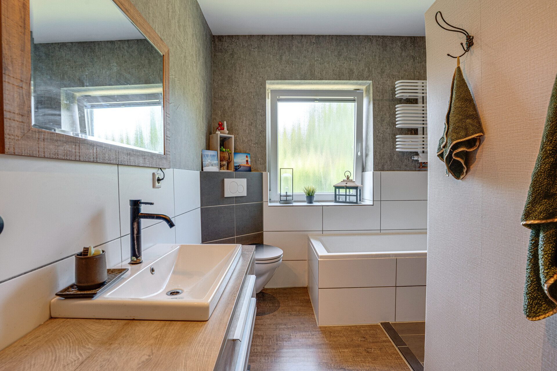 Immobilienangebot - Jübek - Alle - Ein Haus, viele Perspektiven: Zweifamilienhaus für Familie, Vermietung & mögliche Gewerbenutzung!