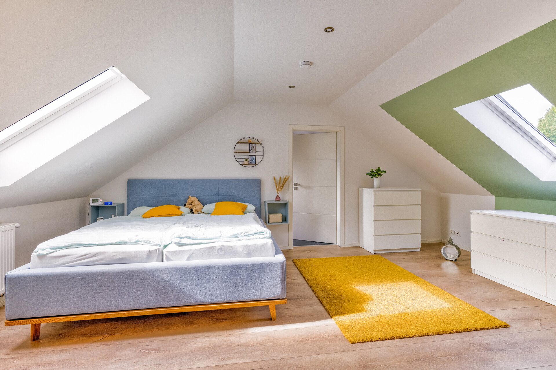 Immobilienangebot - Taarstedt / Scholderup - Alle - Modernes Design trifft Wohnqualität: EFH mit Kamin, Solarthermie, Wallbox & großzügiger Doppelgarage