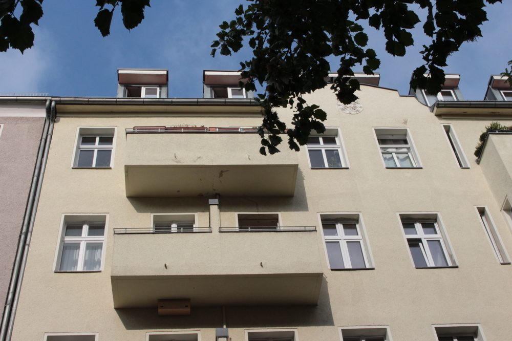Immobilienangebot - Berlin - Alle - Erstbezug nach Sanierung - Helle 1-Zimmerwohnung in Schöneberger Kiezlage - mit Balkon und Aufzug