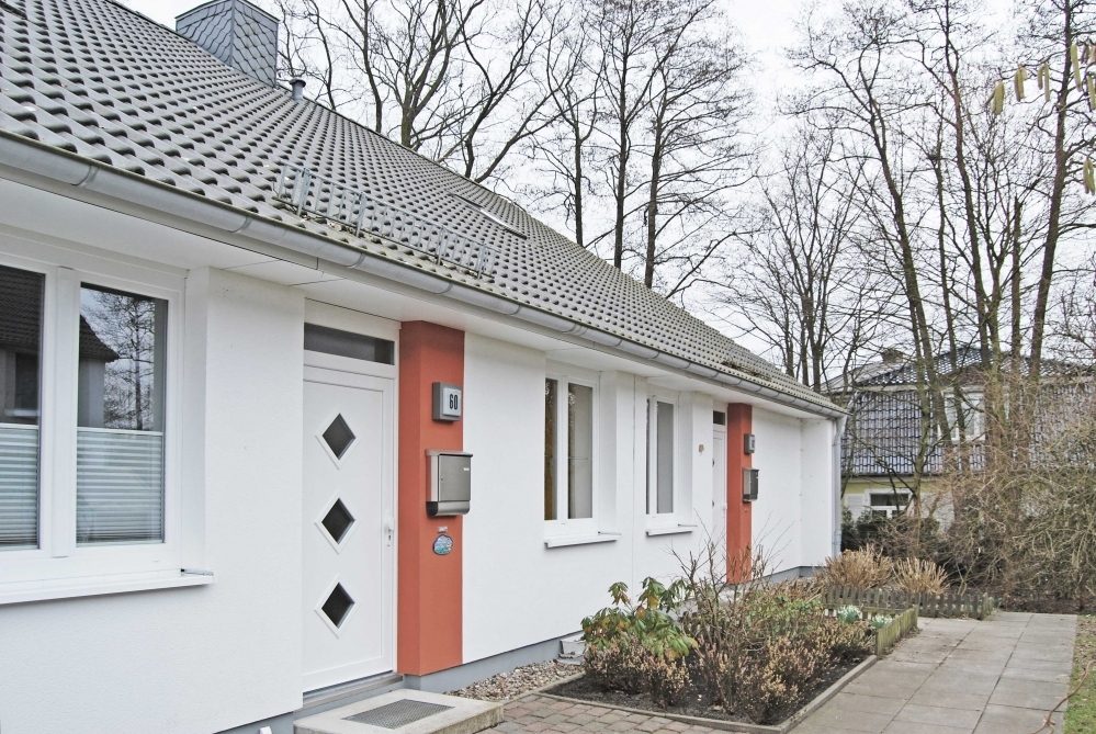 Immobilienangebot - Hamburg / Poppenbüttel - Alle - Poppenbüttel: Energetisch saniertes Endreihenhaus auf Südwest-Grundstück