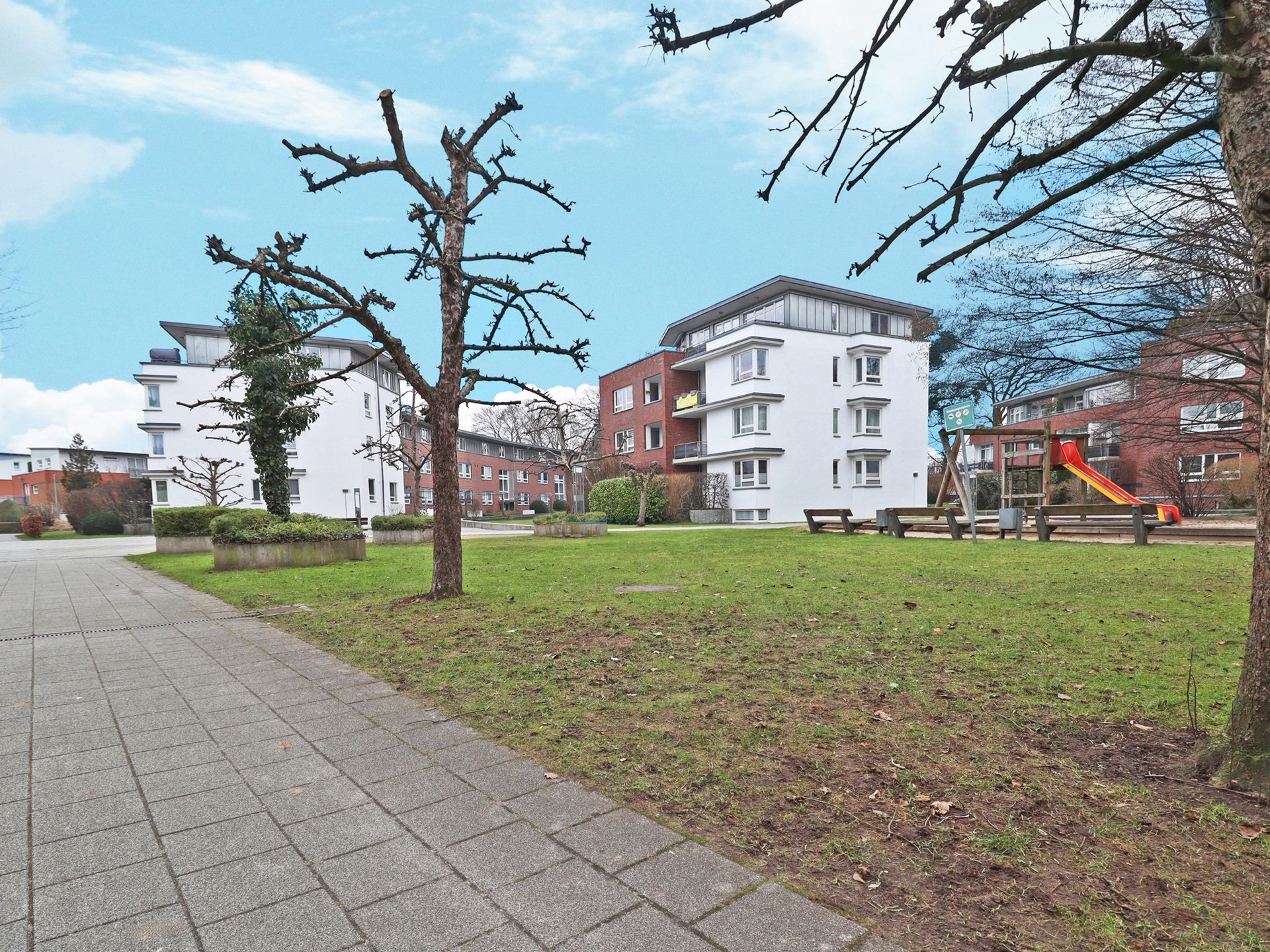 Immobilienangebot - Ahrensburg - Alle - Schöne & helle Terrassenwohnung mit Tiefgarage