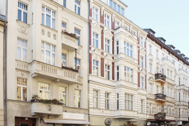 Immobilienangebot - Berlin - Alle - Zwischen Schloß und Fußgängerzone: Gewerbeeinheit für Ihre Idee - Laden, Büro, Praxis oder Werkstatt