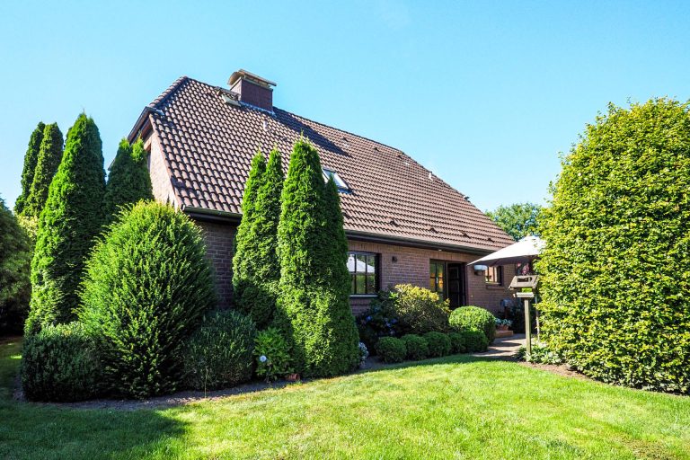 Immobilienangebot - Henstedt-Ulzburg - Alle - Super gepflegtes EFH mit traumhaftem Garten und Vollkeller in ruhiger Sackgassenlage