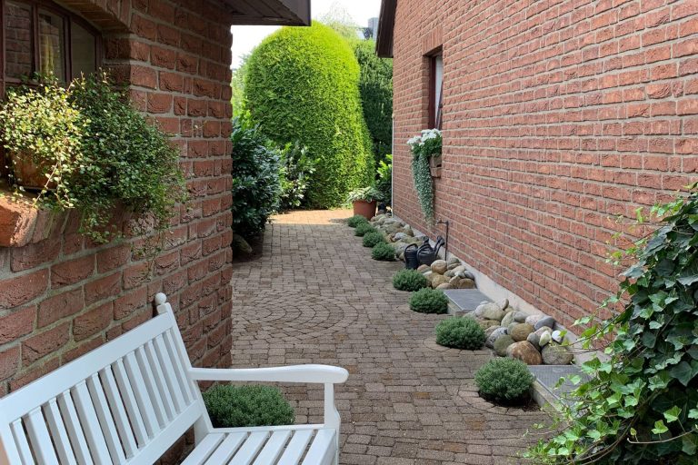 Immobilienangebot - Henstedt-Ulzburg - Alle - Super gepflegtes EFH mit traumhaftem Garten und Vollkeller in ruhiger Sackgassenlage